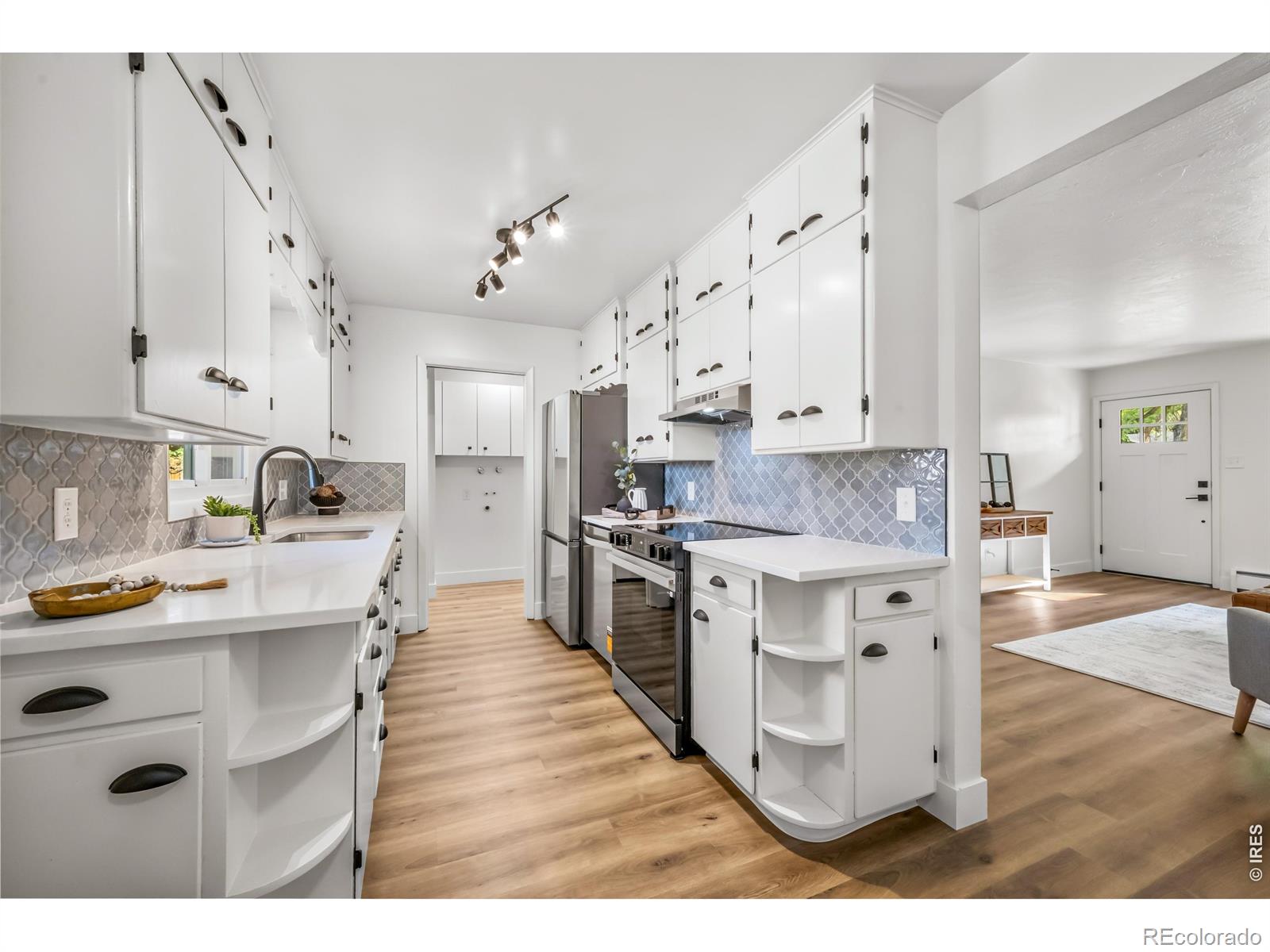 MLS Image #5 for 1815  collyer street,longmont, Colorado