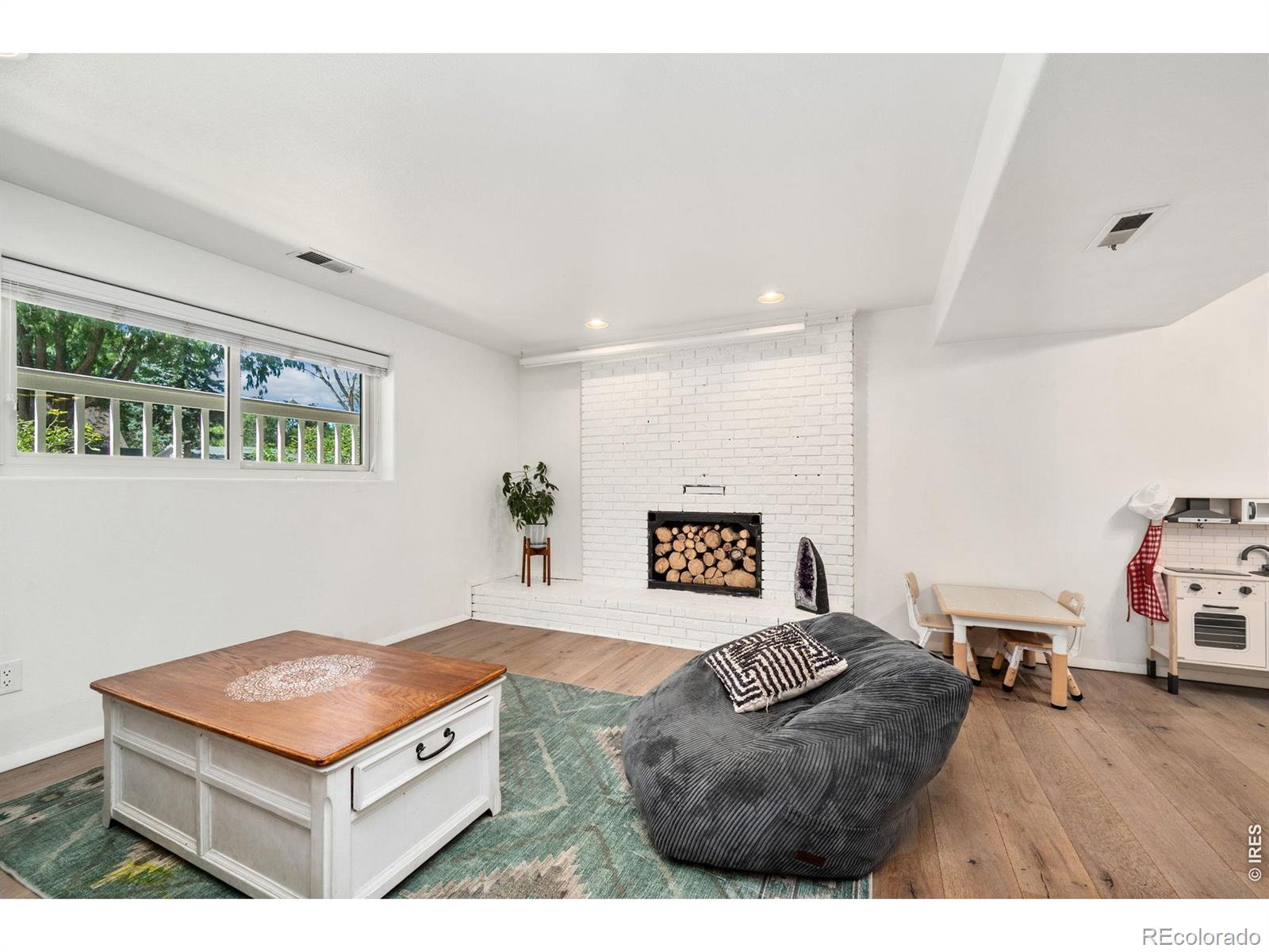 MLS Image #17 for 1018 s pratt parkway,longmont, Colorado
