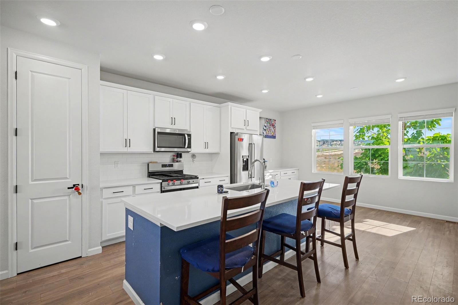MLS Image #5 for 8830  fraser river loop,littleton, Colorado