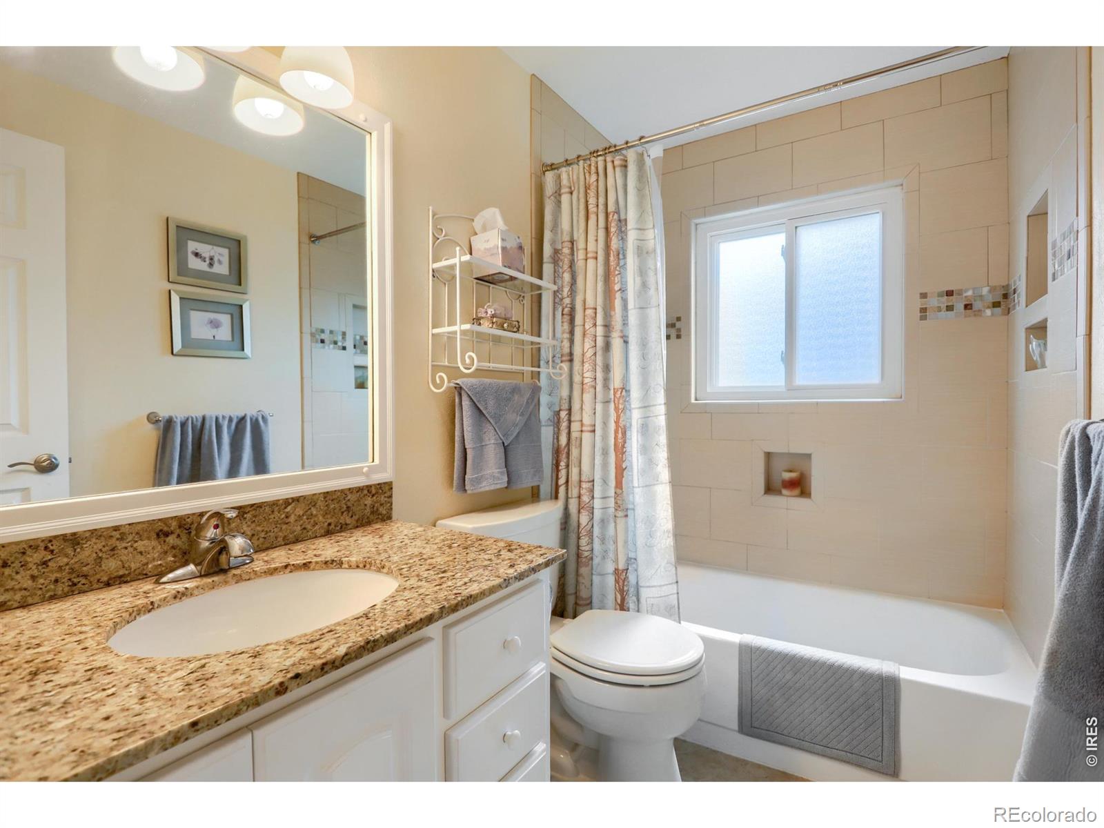 MLS Image #13 for 409 e saint clair avenue,longmont, Colorado