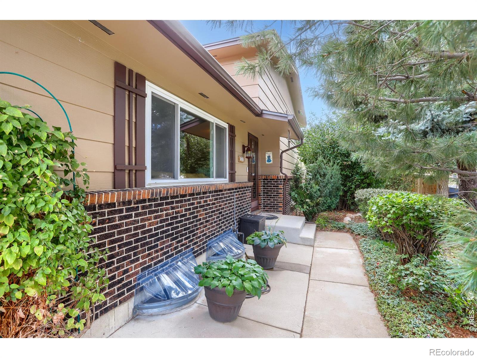 MLS Image #2 for 409 e saint clair avenue,longmont, Colorado