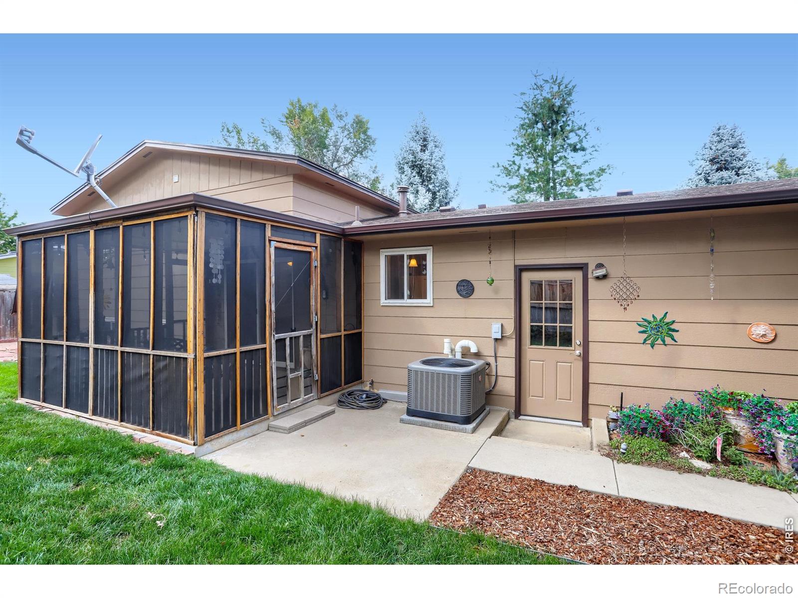 MLS Image #27 for 409 e saint clair avenue,longmont, Colorado