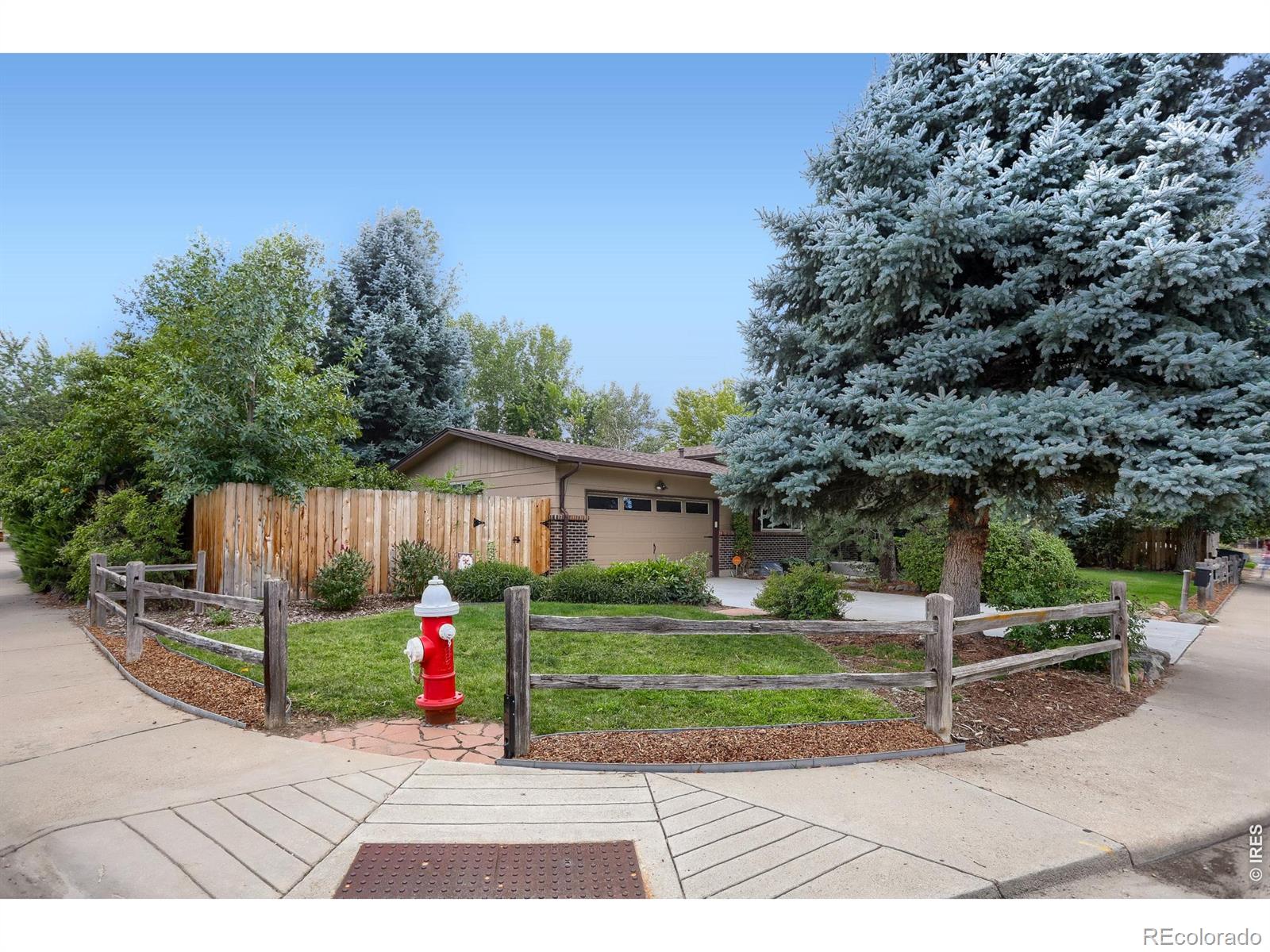 MLS Image #3 for 409 e saint clair avenue,longmont, Colorado