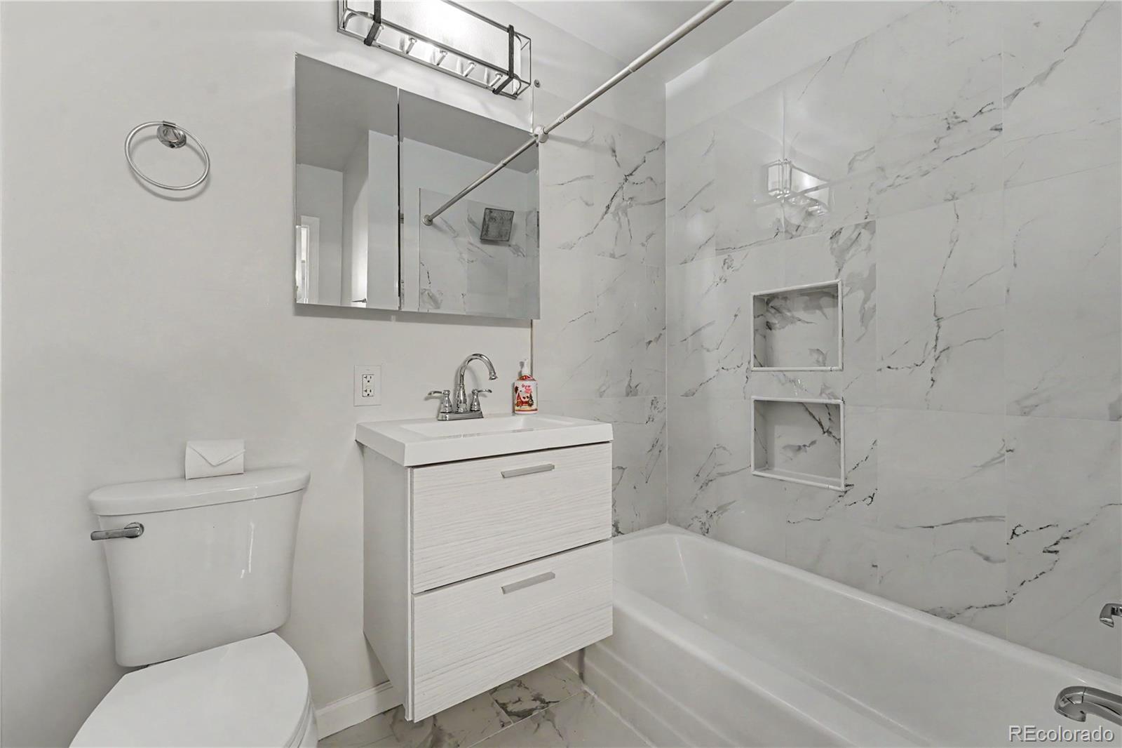 MLS Image #13 for 7991 e kenyon drive,denver, Colorado