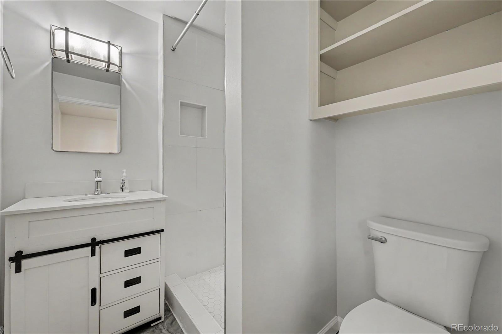 MLS Image #9 for 7991 e kenyon drive,denver, Colorado