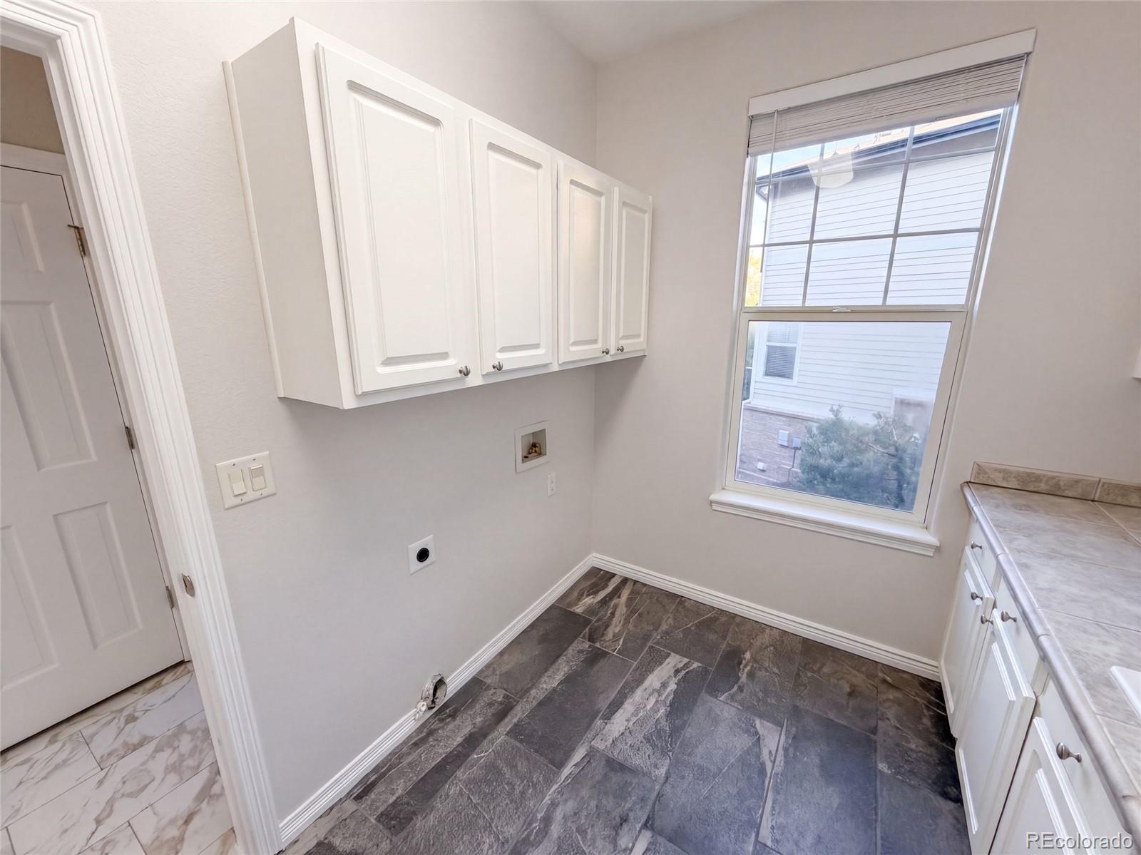 MLS Image #39 for 7242 s rome street,aurora, Colorado