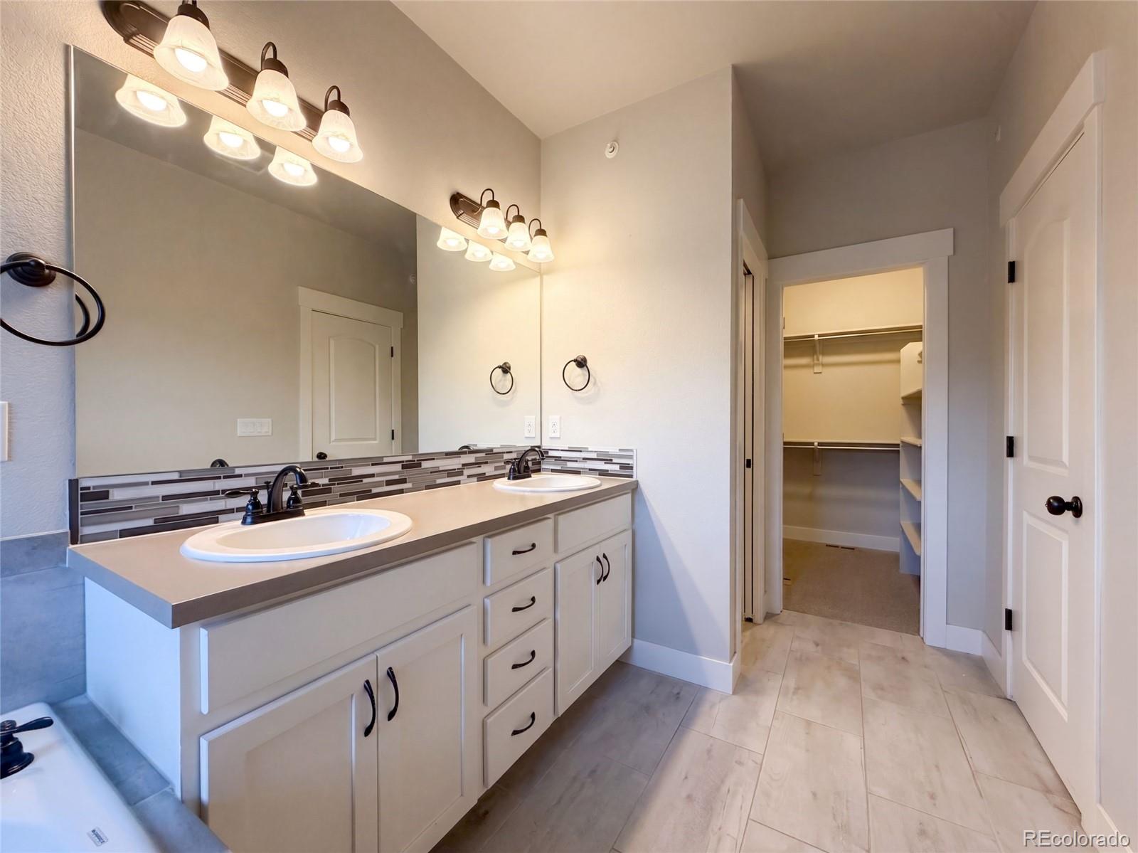 MLS Image #18 for 3903  le fever drive,fort collins, Colorado