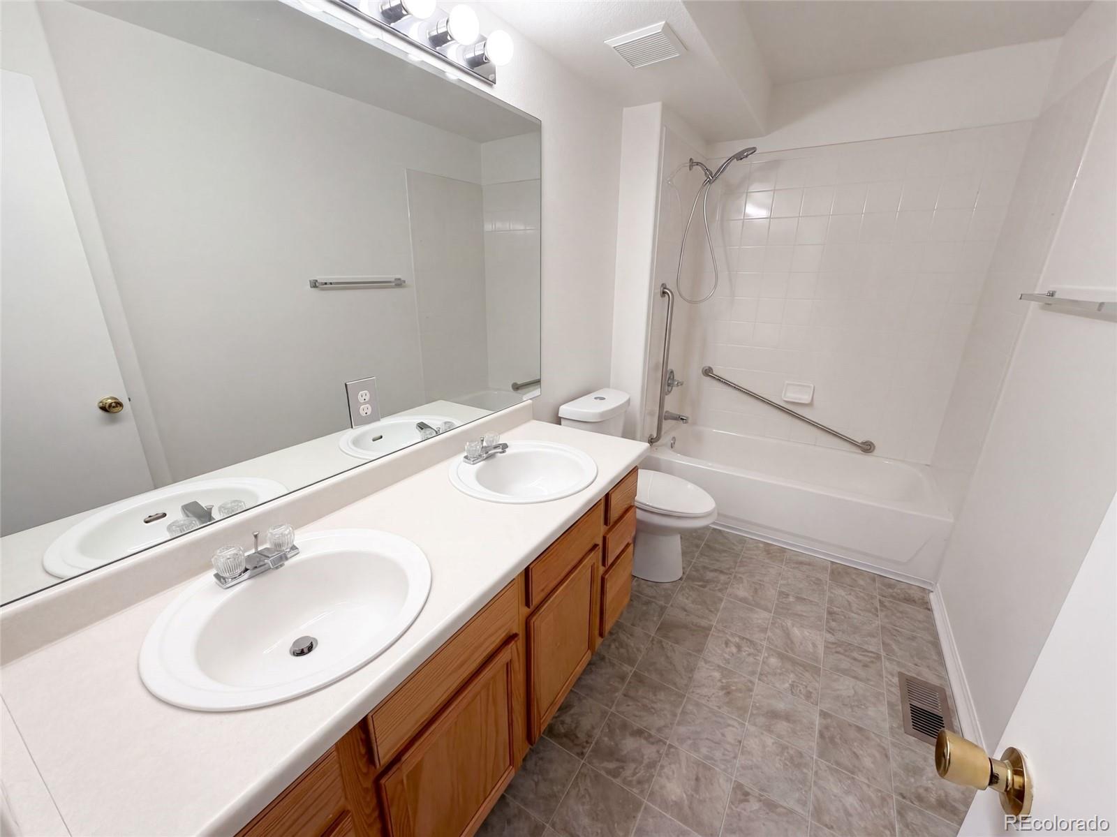 MLS Image #11 for 18959 e linvale place,aurora, Colorado