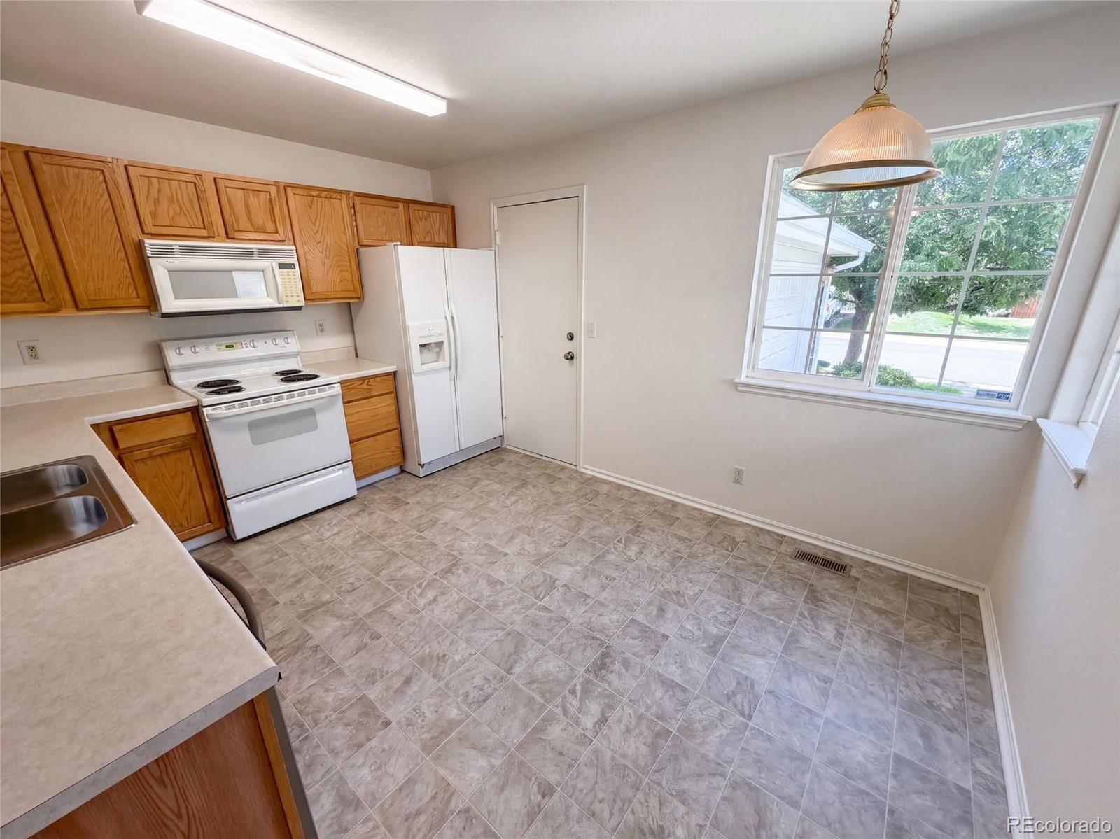 MLS Image #7 for 18959 e linvale place,aurora, Colorado