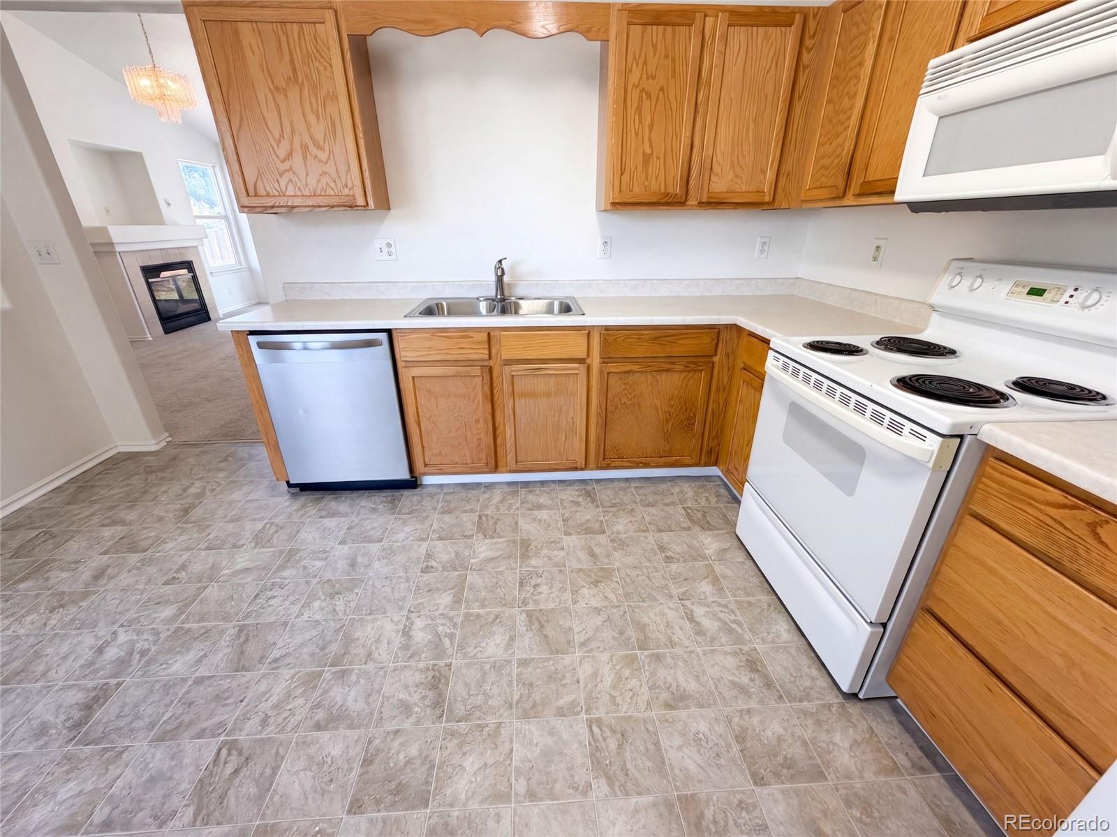 MLS Image #8 for 18959 e linvale place,aurora, Colorado
