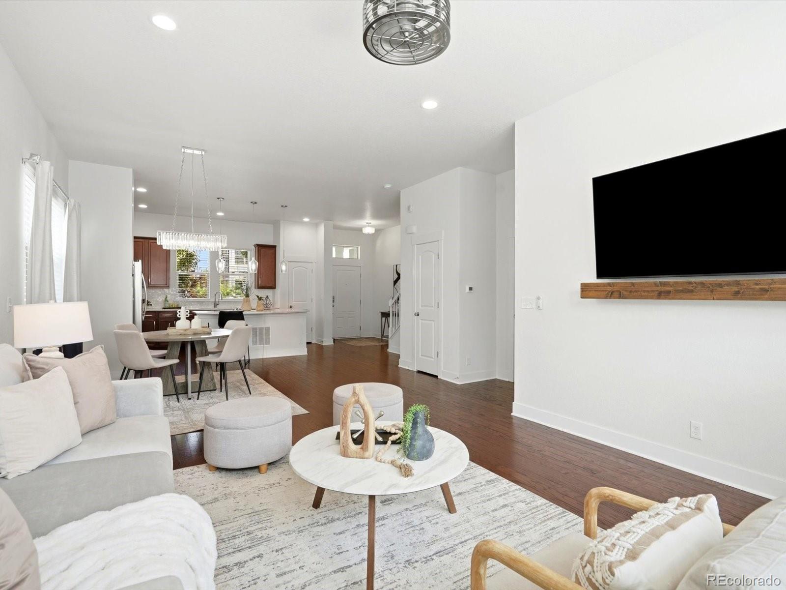 MLS Image #10 for 5779  boston street,denver, Colorado