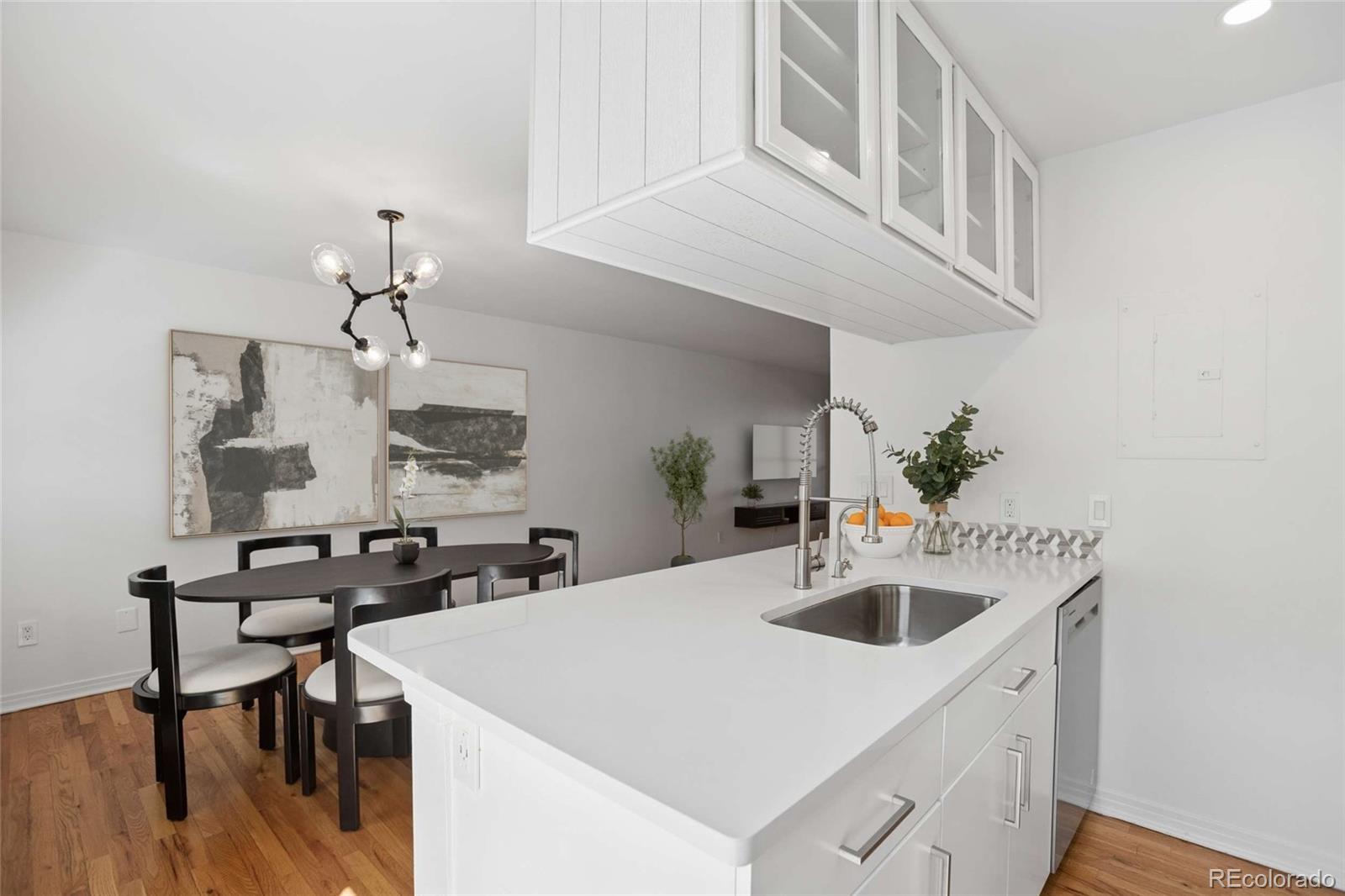 MLS Image #10 for 1641 n washington street,denver, Colorado
