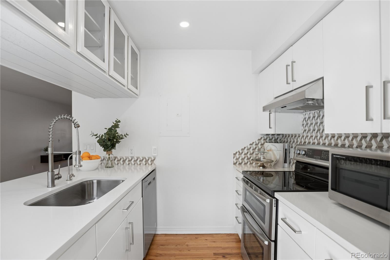 MLS Image #8 for 1641 n washington street,denver, Colorado