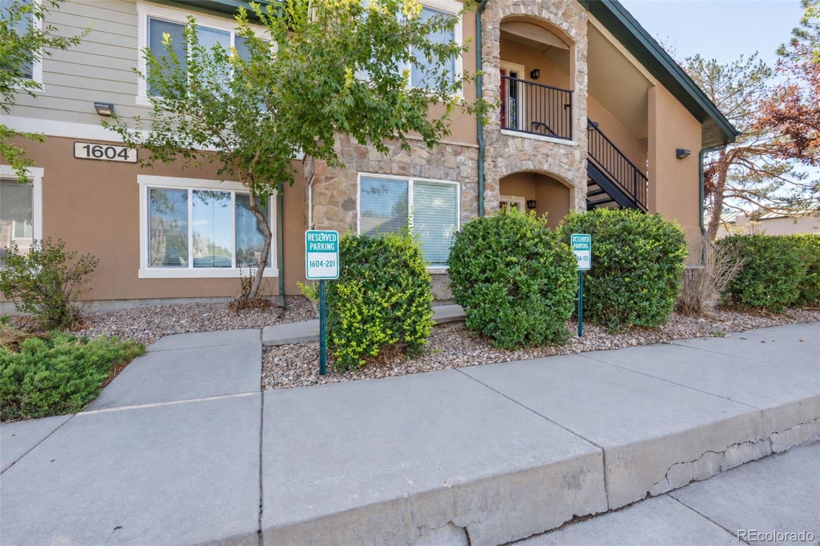MLS Image #2 for 1604  granby way,aurora, Colorado