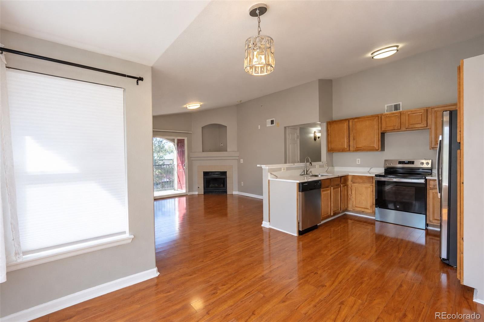 MLS Image #4 for 1604  granby way,aurora, Colorado