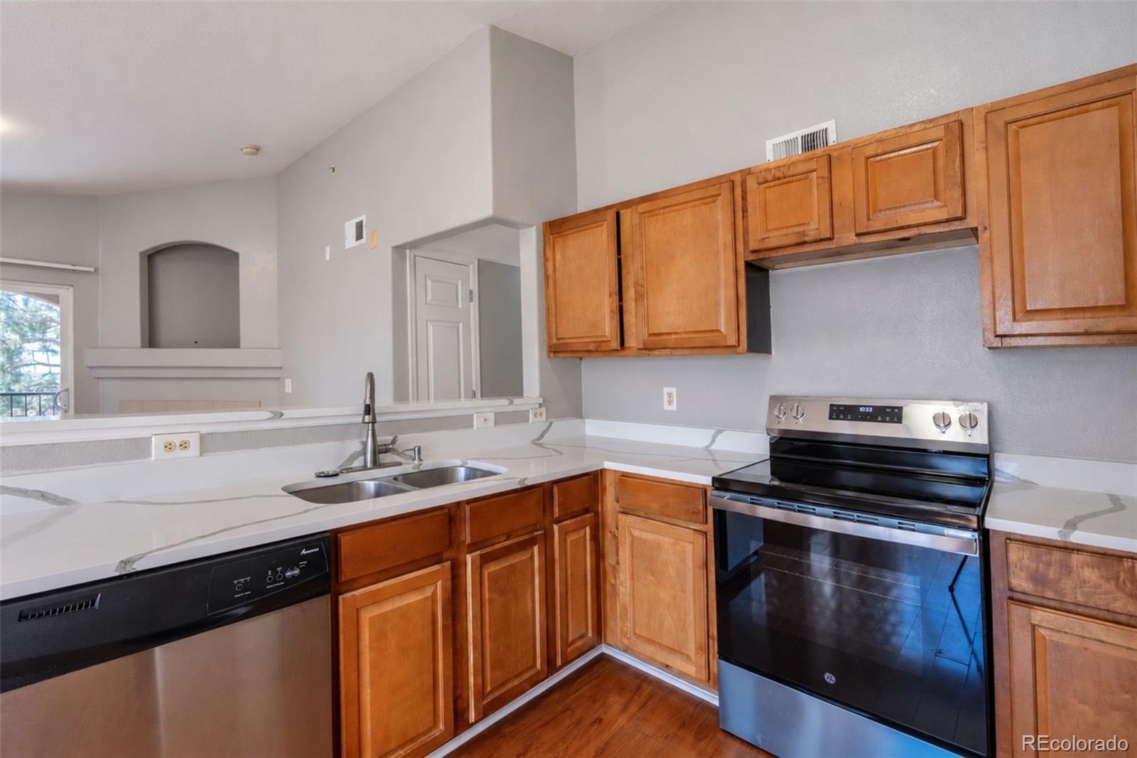 MLS Image #5 for 1604  granby way,aurora, Colorado