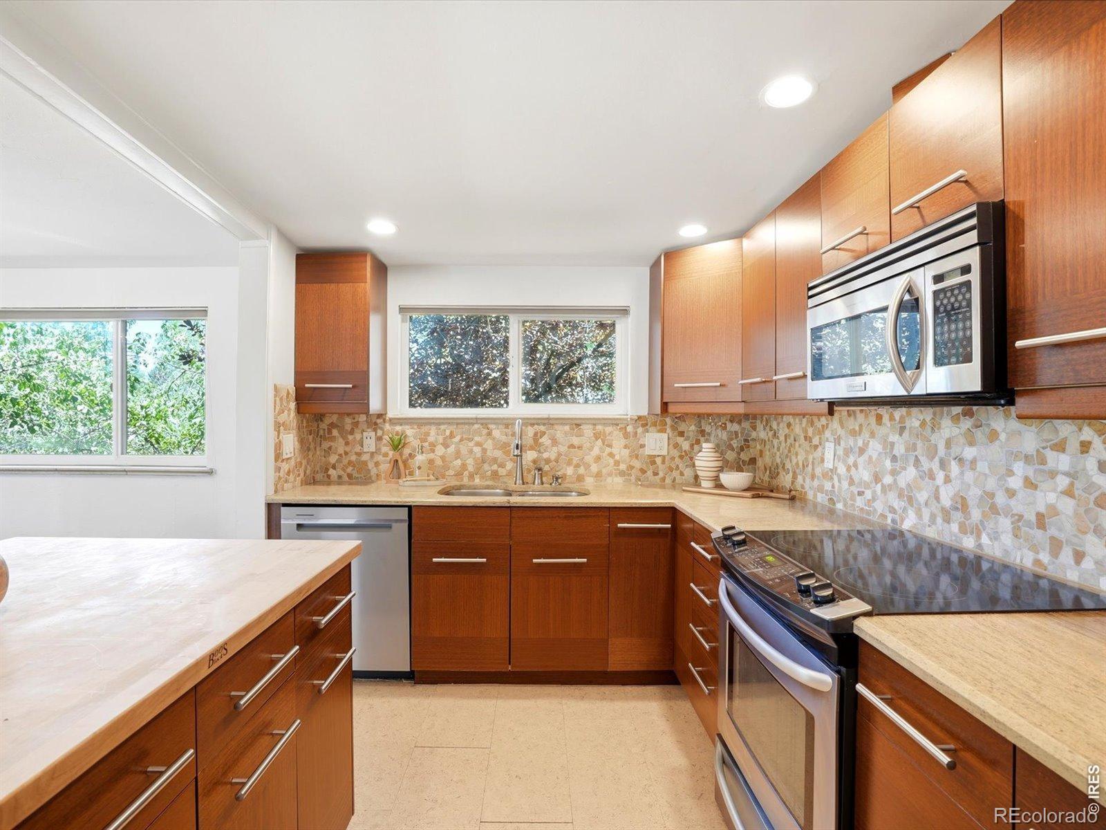 MLS Image #11 for 1420 s cherry street,denver, Colorado