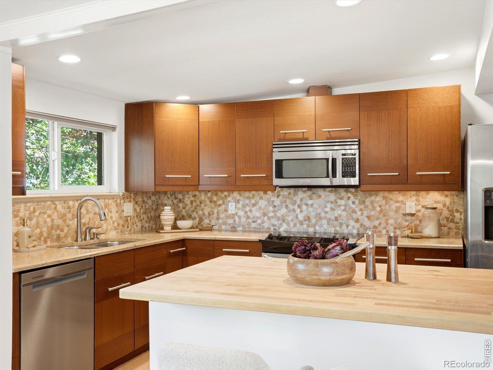 MLS Image #9 for 1420 s cherry street,denver, Colorado