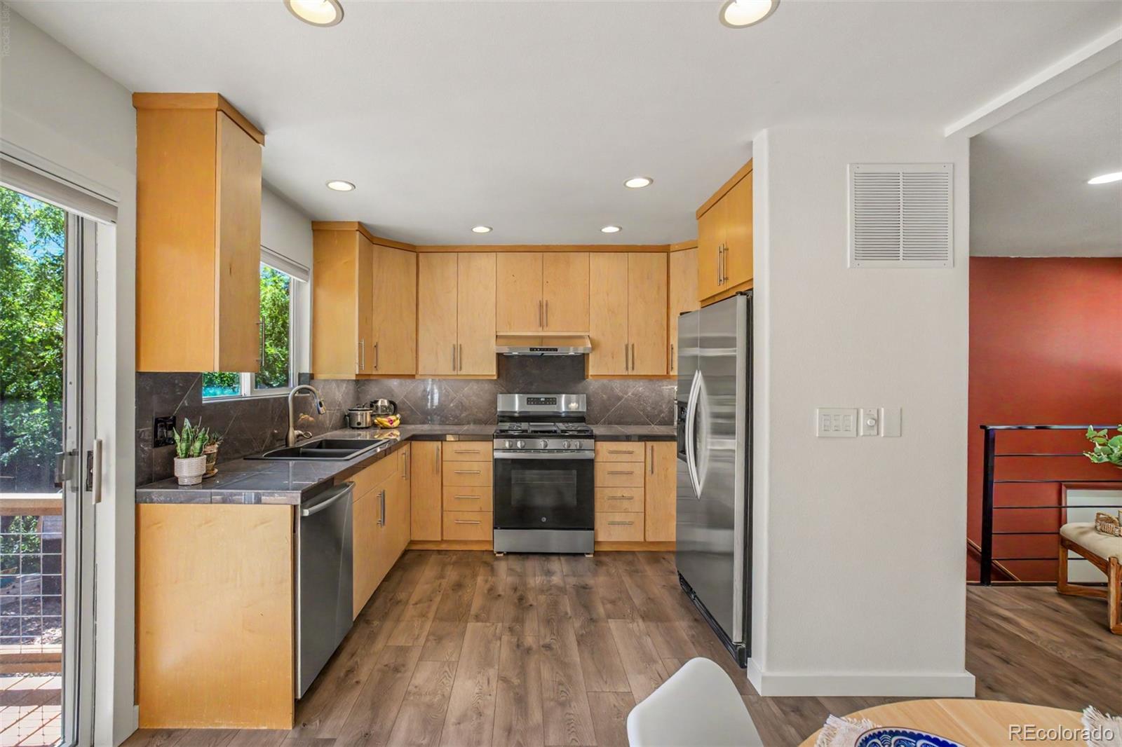 MLS Image #6 for 12936 w chenango avenue,morrison, Colorado