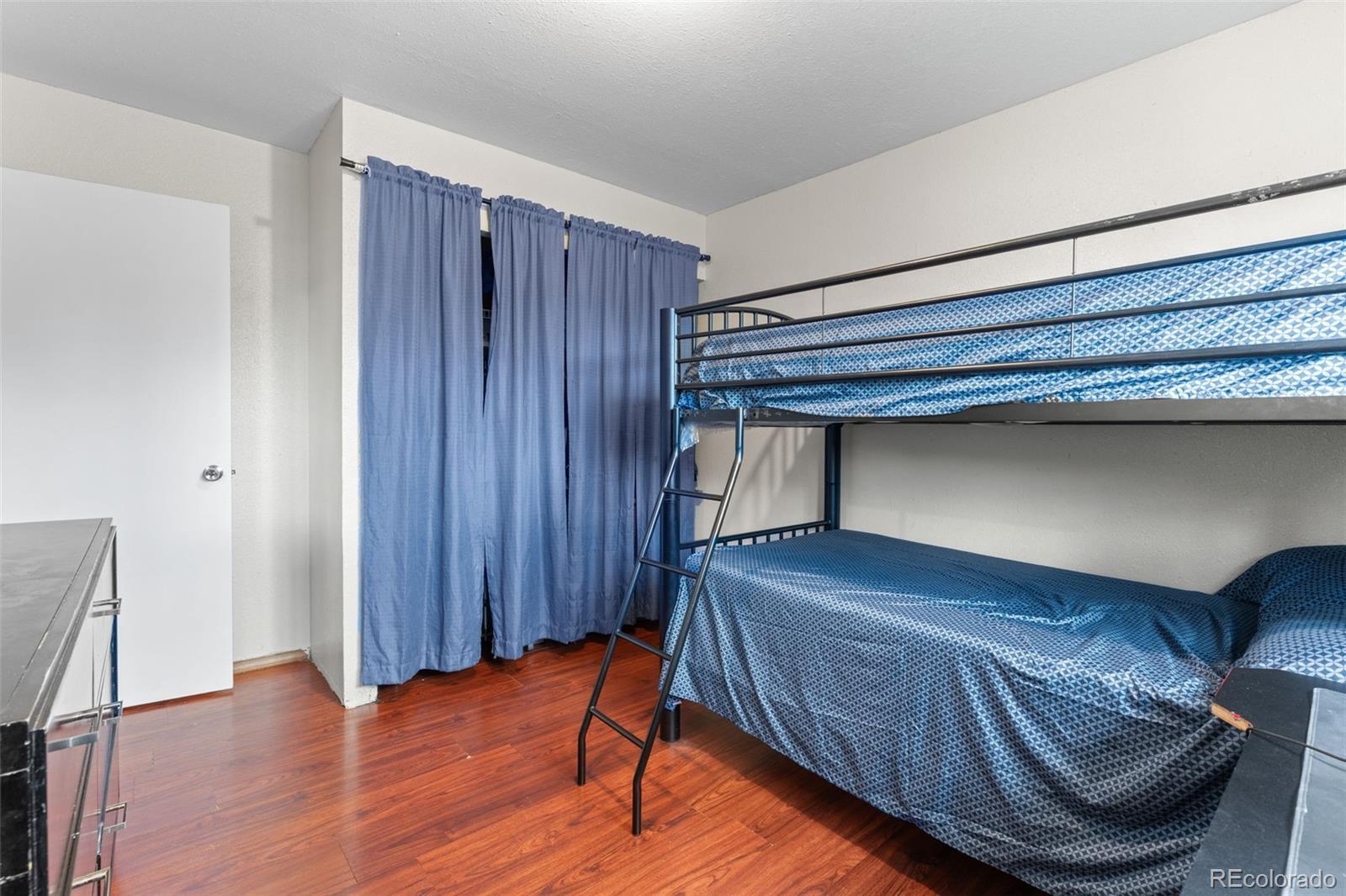 MLS Image #17 for 14900 e 55 th avenue,denver, Colorado