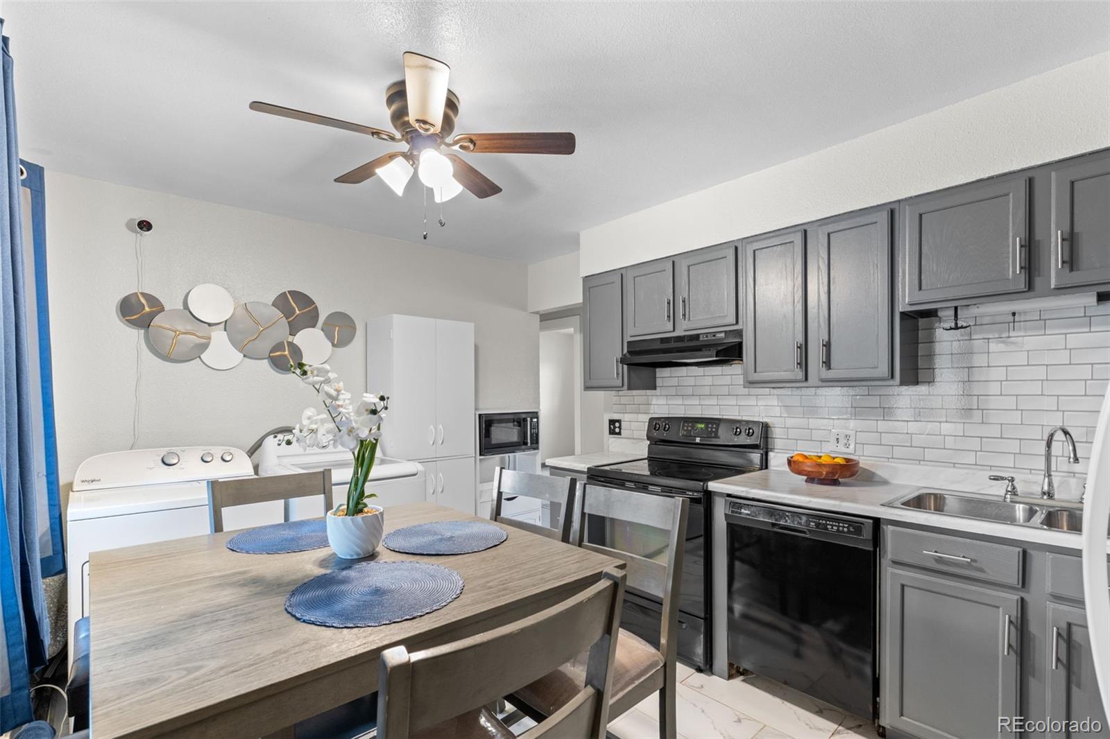 MLS Image #9 for 14900 e 55 th avenue,denver, Colorado