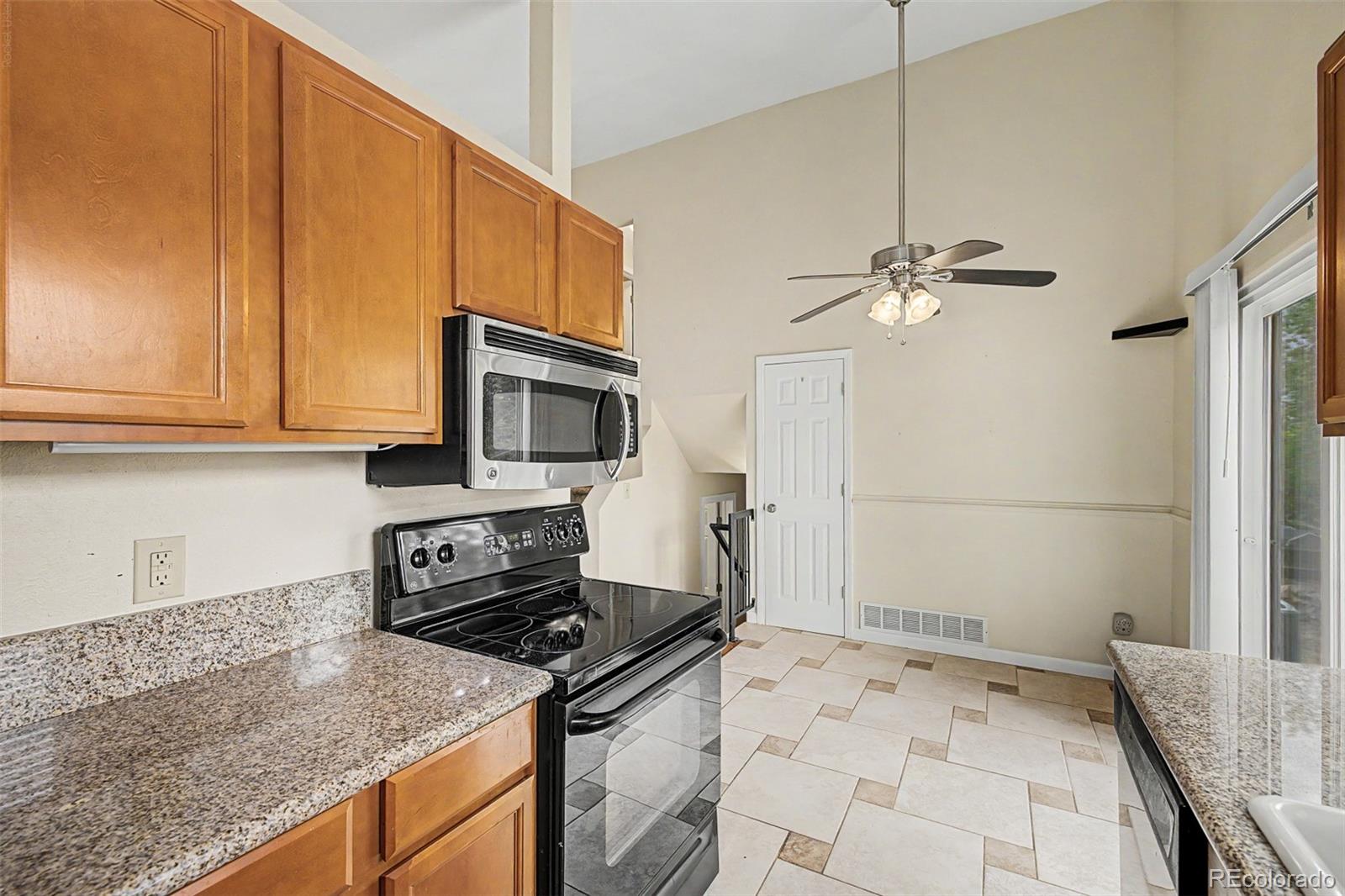 MLS Image #10 for 3861 s truckee way,aurora, Colorado