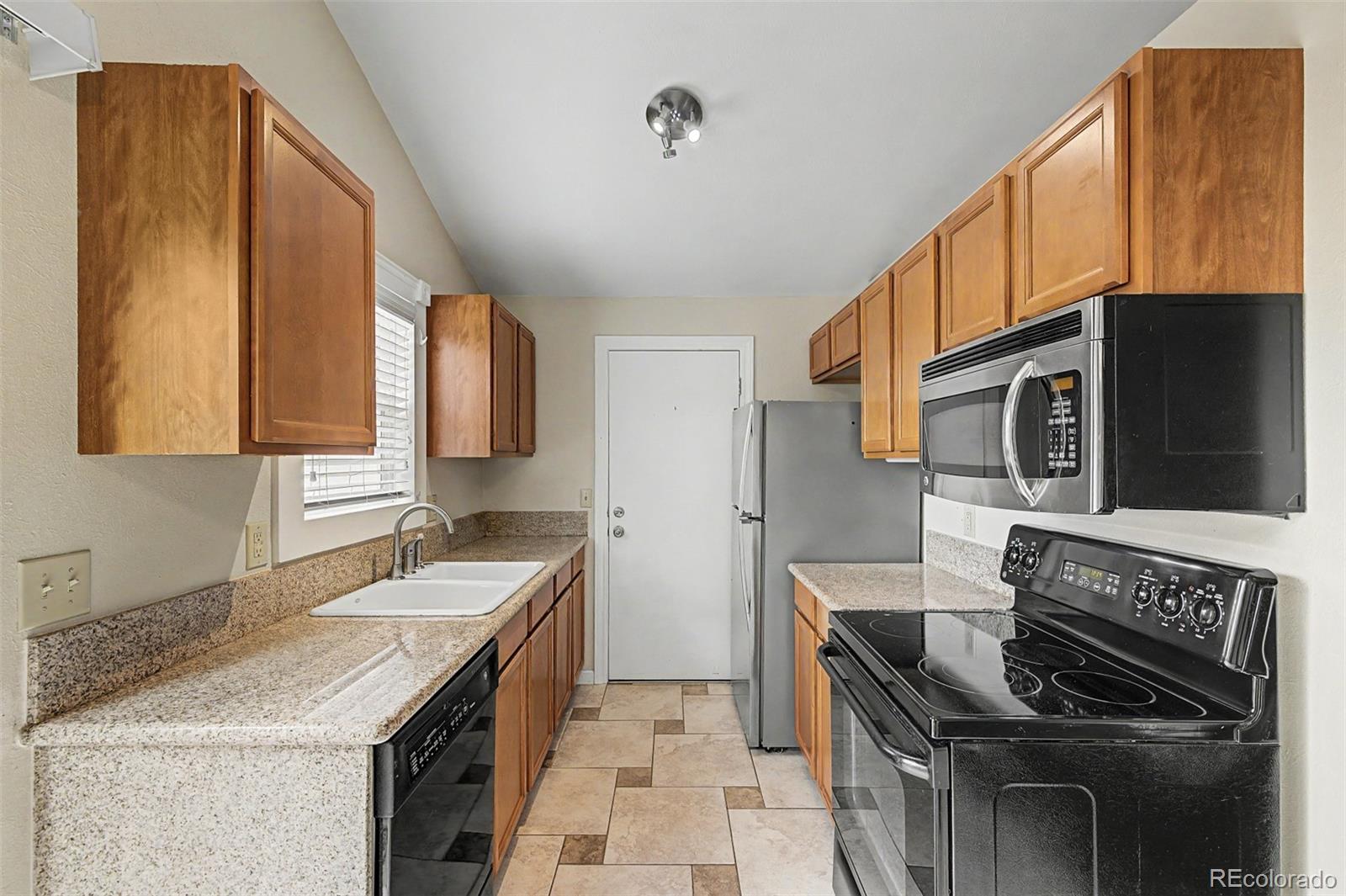 MLS Image #9 for 3861 s truckee way,aurora, Colorado