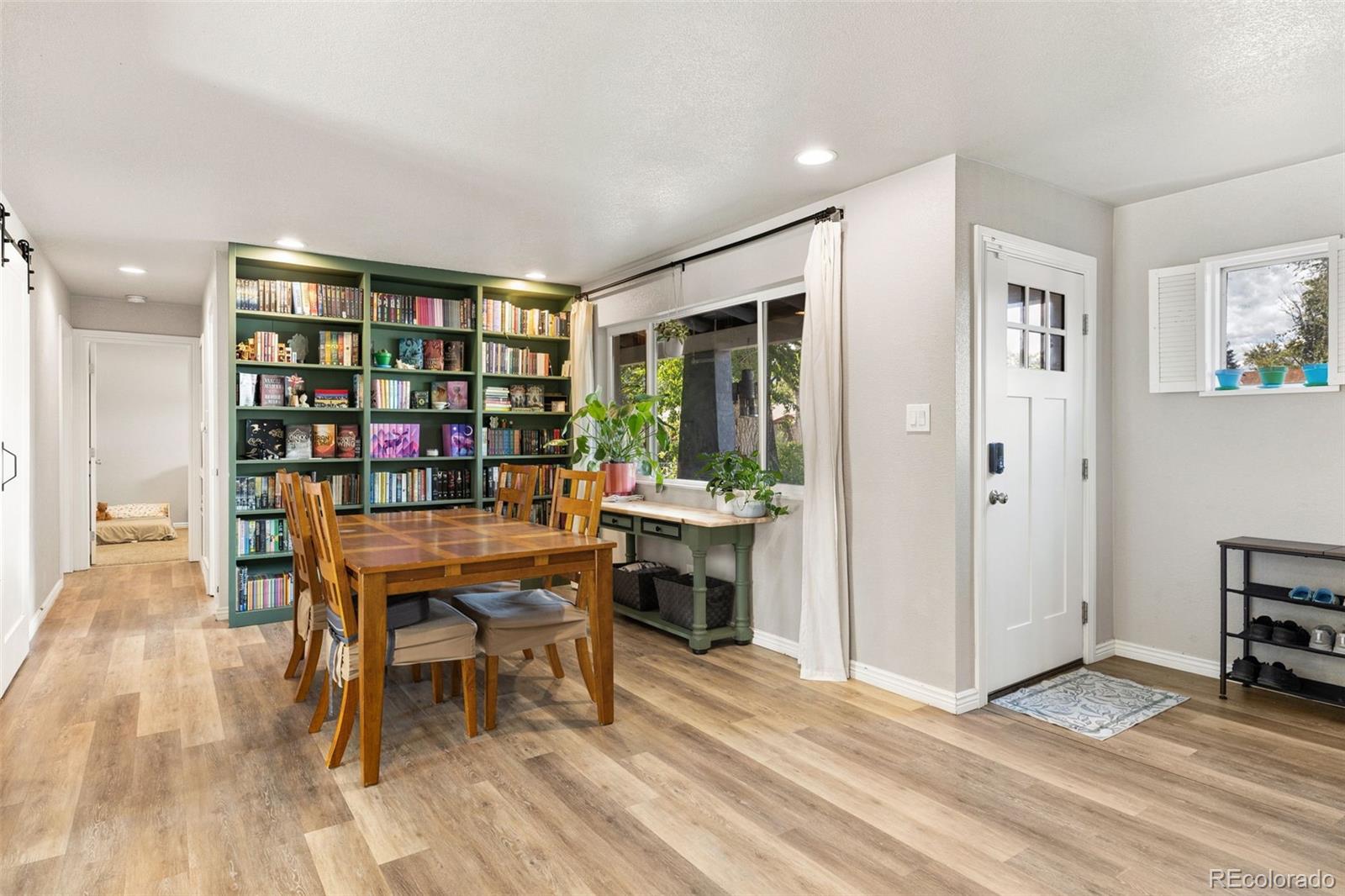 MLS Image #2 for 113  everett drive,colorado springs, Colorado