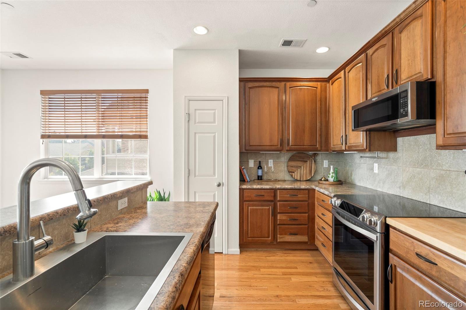 MLS Image #12 for 8449  flora street c,arvada, Colorado