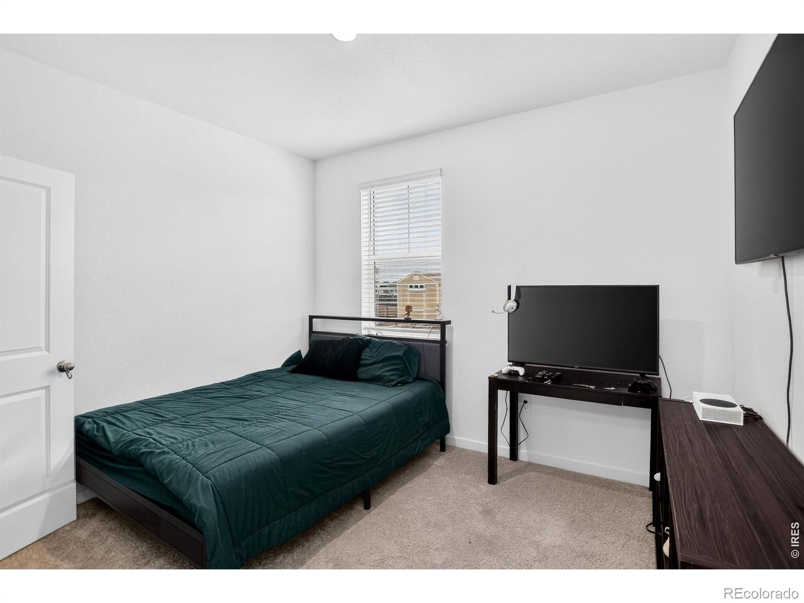 MLS Image #17 for 27671 e byers avenue,aurora, Colorado
