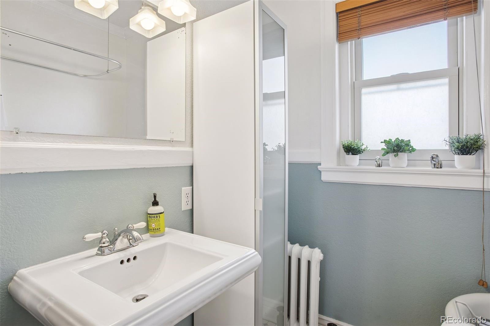 MLS Image #16 for 2210 e mississippi avenue,denver, Colorado