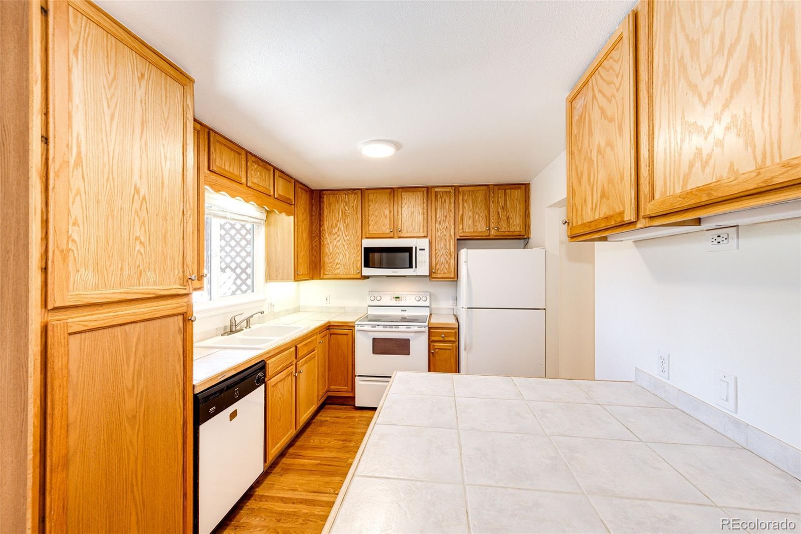MLS Image #7 for 6876 s broadway ,centennial, Colorado