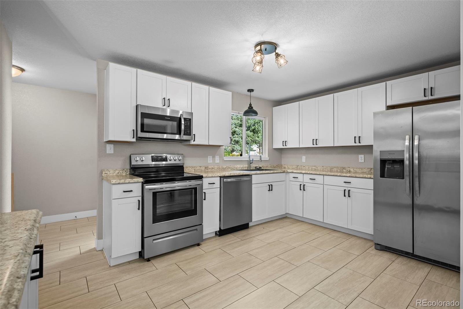 MLS Image #3 for 1915  wynkoop drive,colorado springs, Colorado