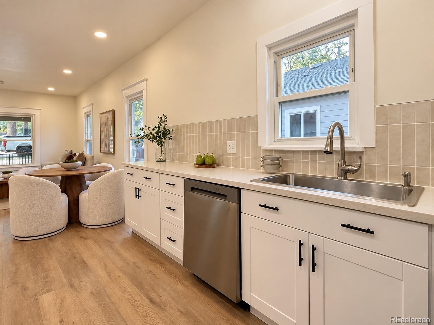MLS Image #3 for 3141 s lincoln street,englewood, Colorado