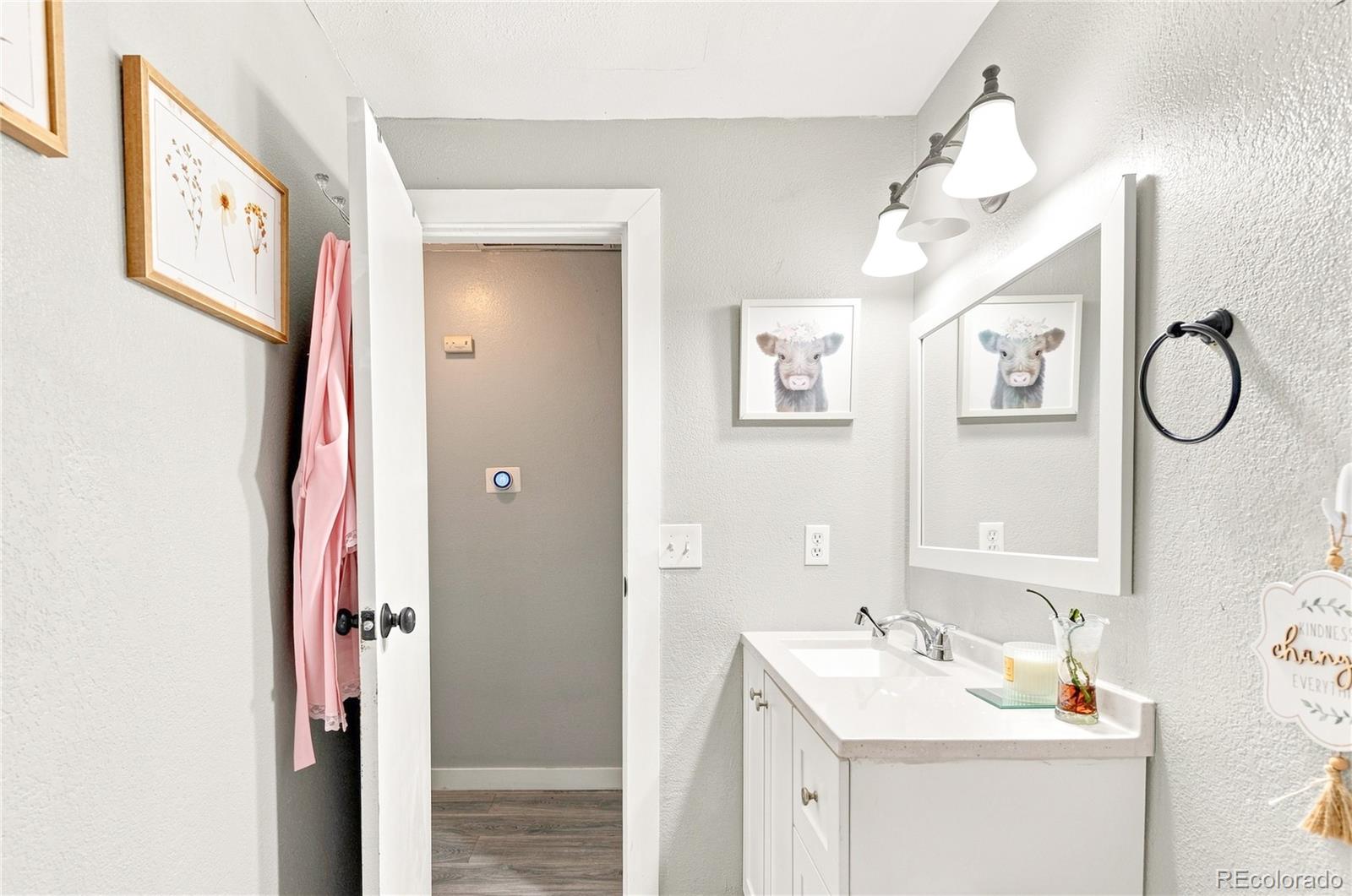MLS Image #14 for 84  nome way a,aurora, Colorado