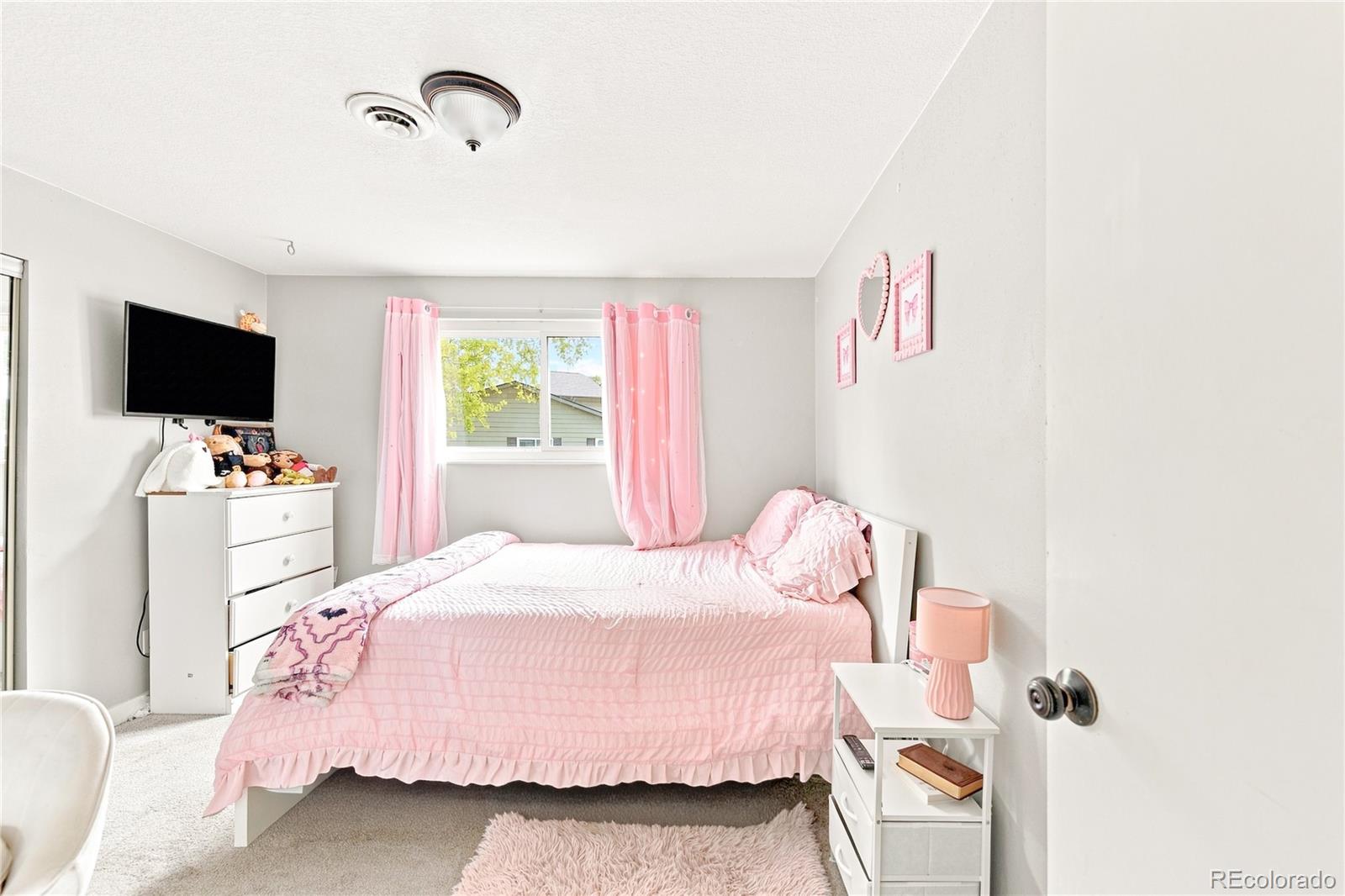 MLS Image #16 for 84  nome way a,aurora, Colorado