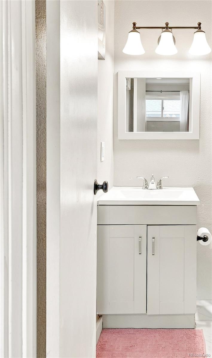 MLS Image #20 for 84  nome way a,aurora, Colorado