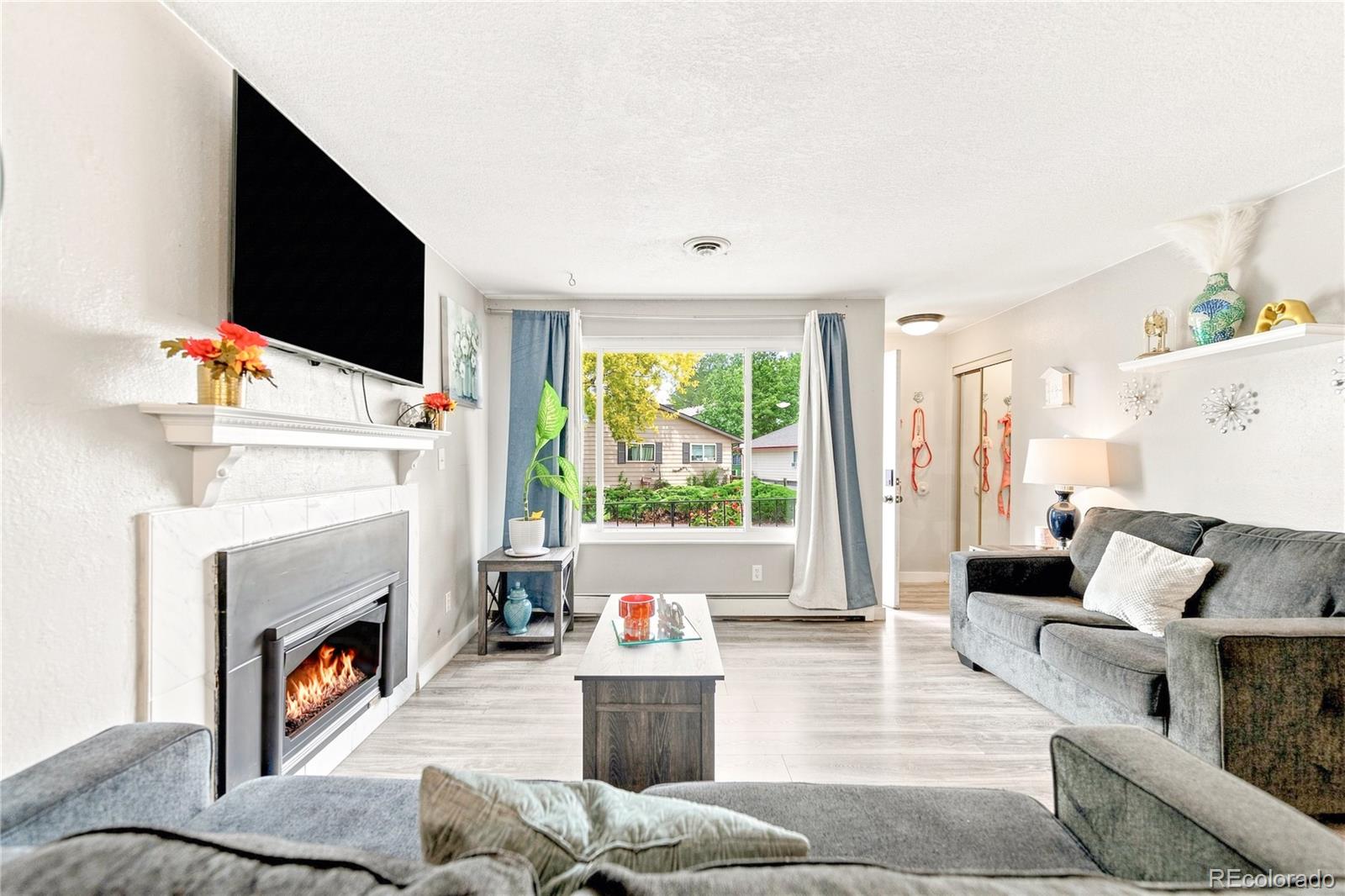 MLS Image #4 for 84  nome way a,aurora, Colorado