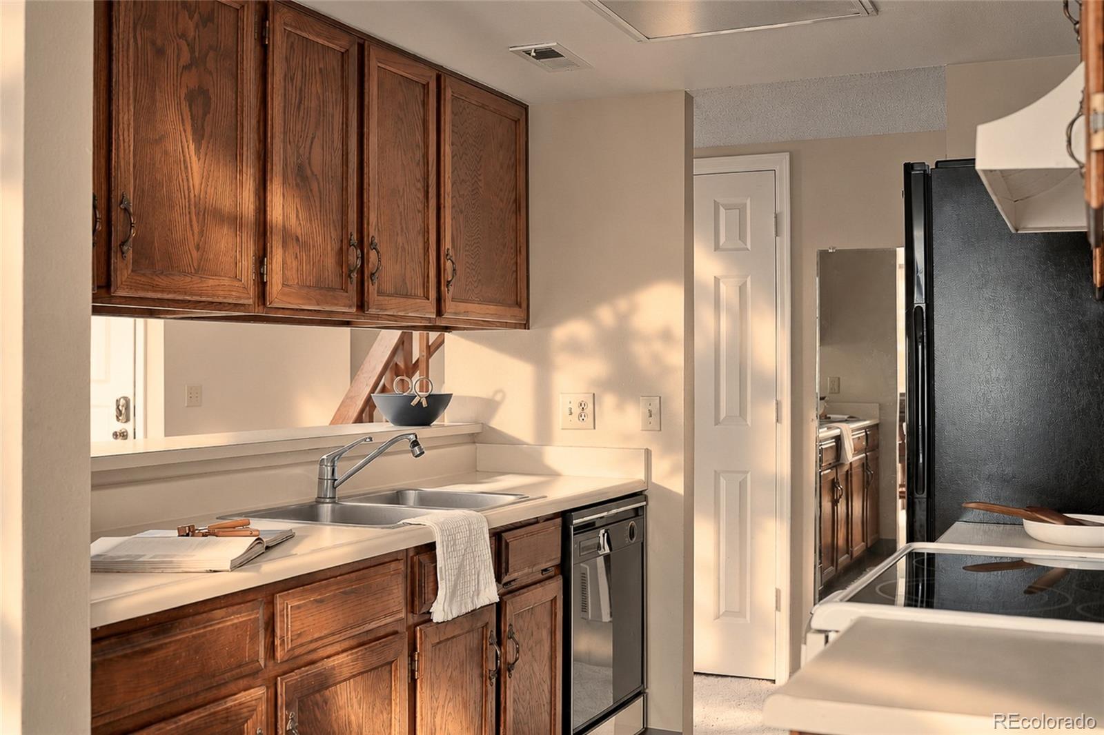 MLS Image #35 for 6600 e mississippi avenue,denver, Colorado