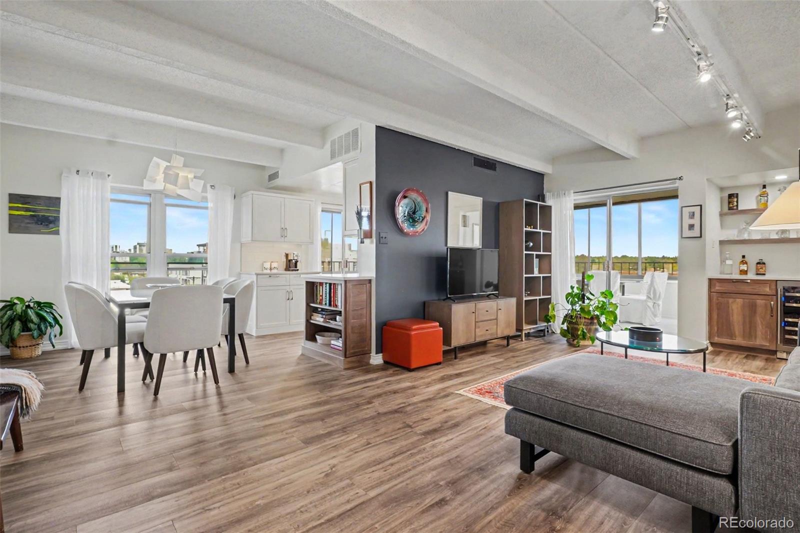 MLS Image #10 for 130 n pearl street,denver, Colorado