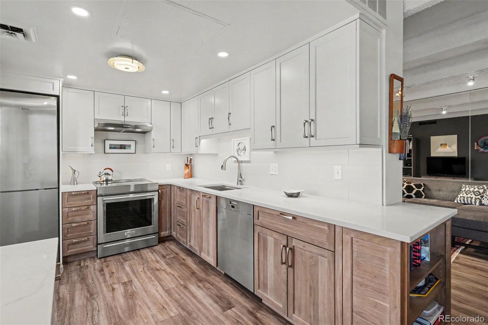 MLS Image #3 for 130 n pearl street,denver, Colorado