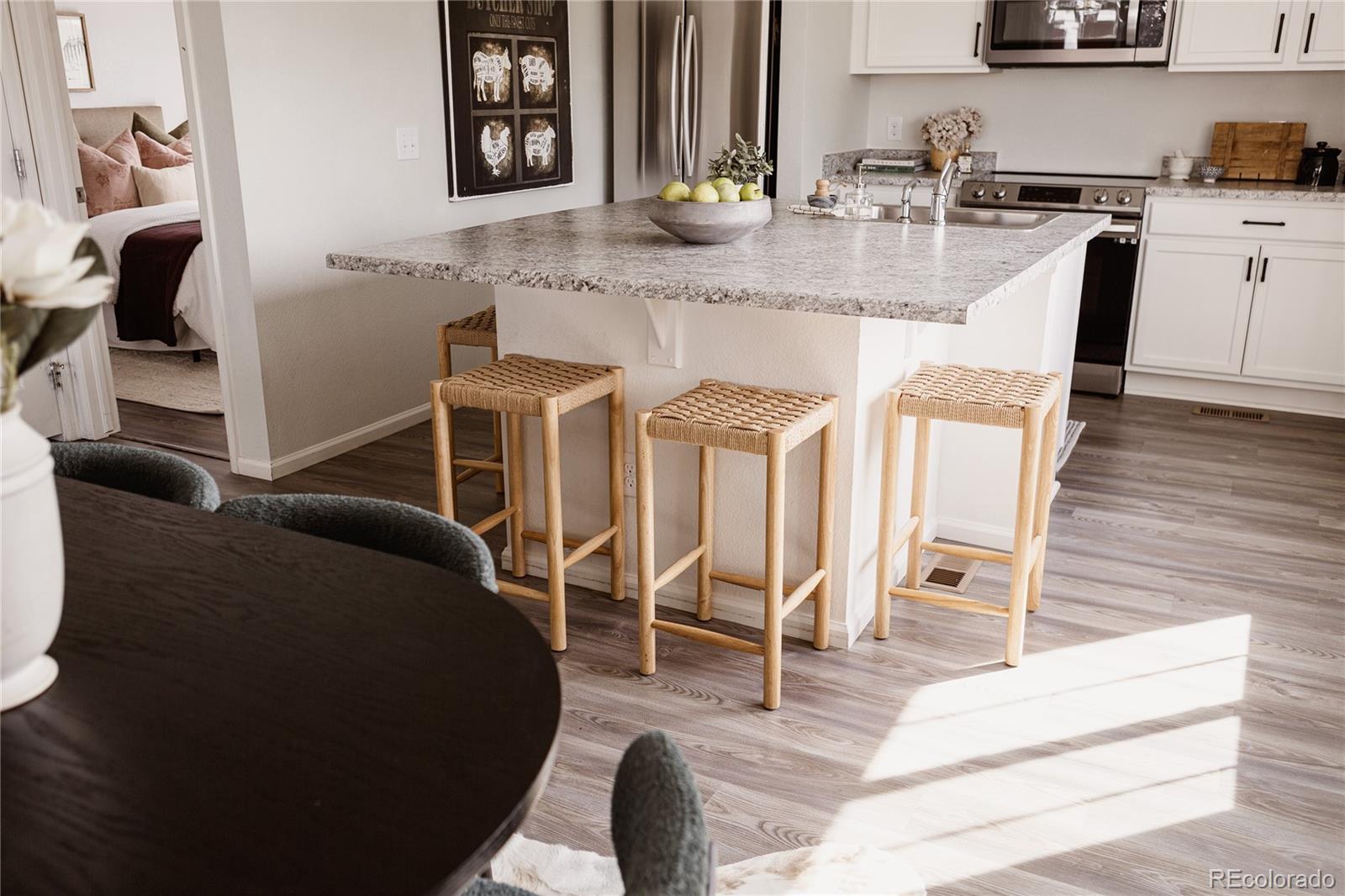MLS Image #13 for 18670 e 53rd drive,denver, Colorado