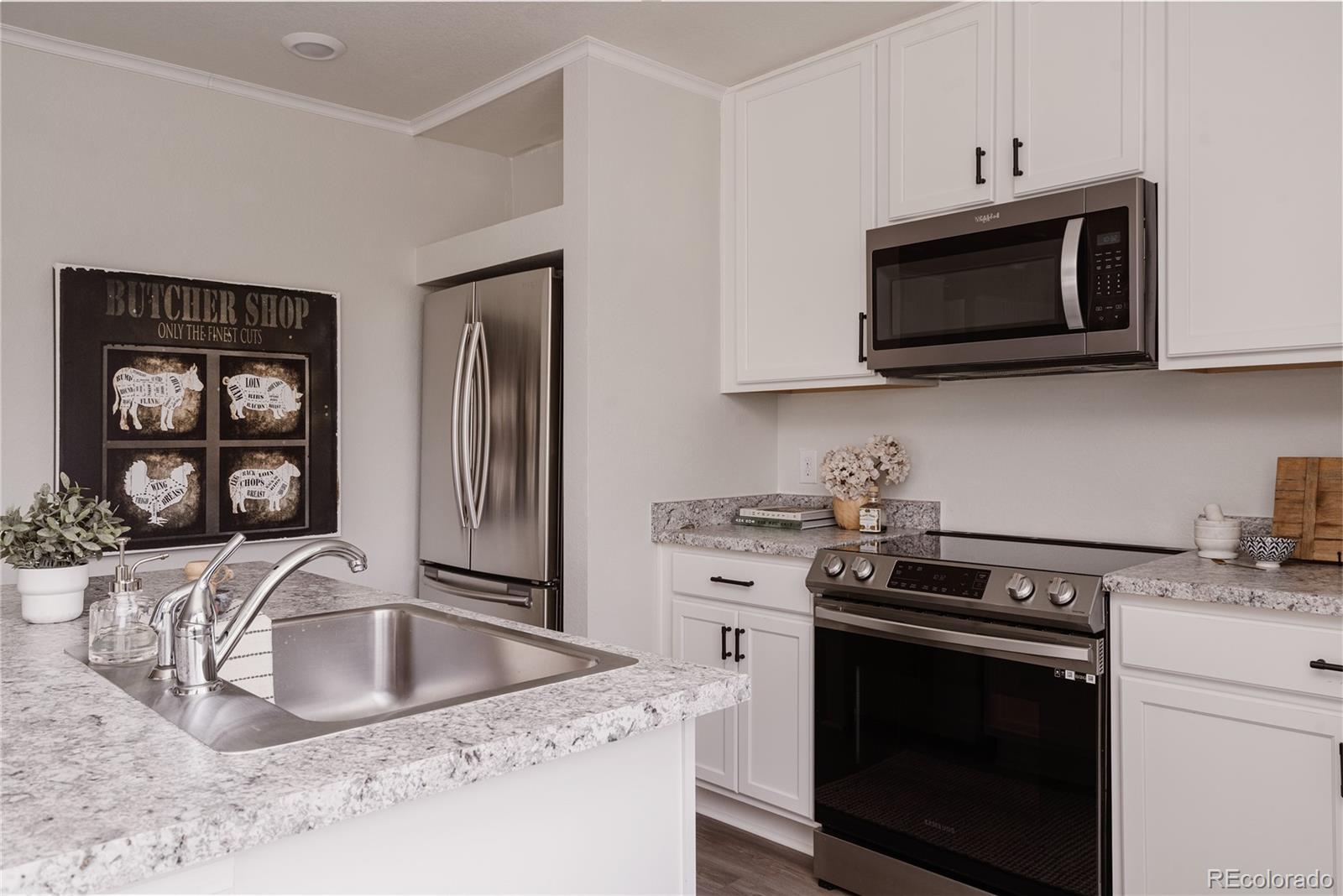 MLS Image #18 for 18670 e 53rd drive,denver, Colorado