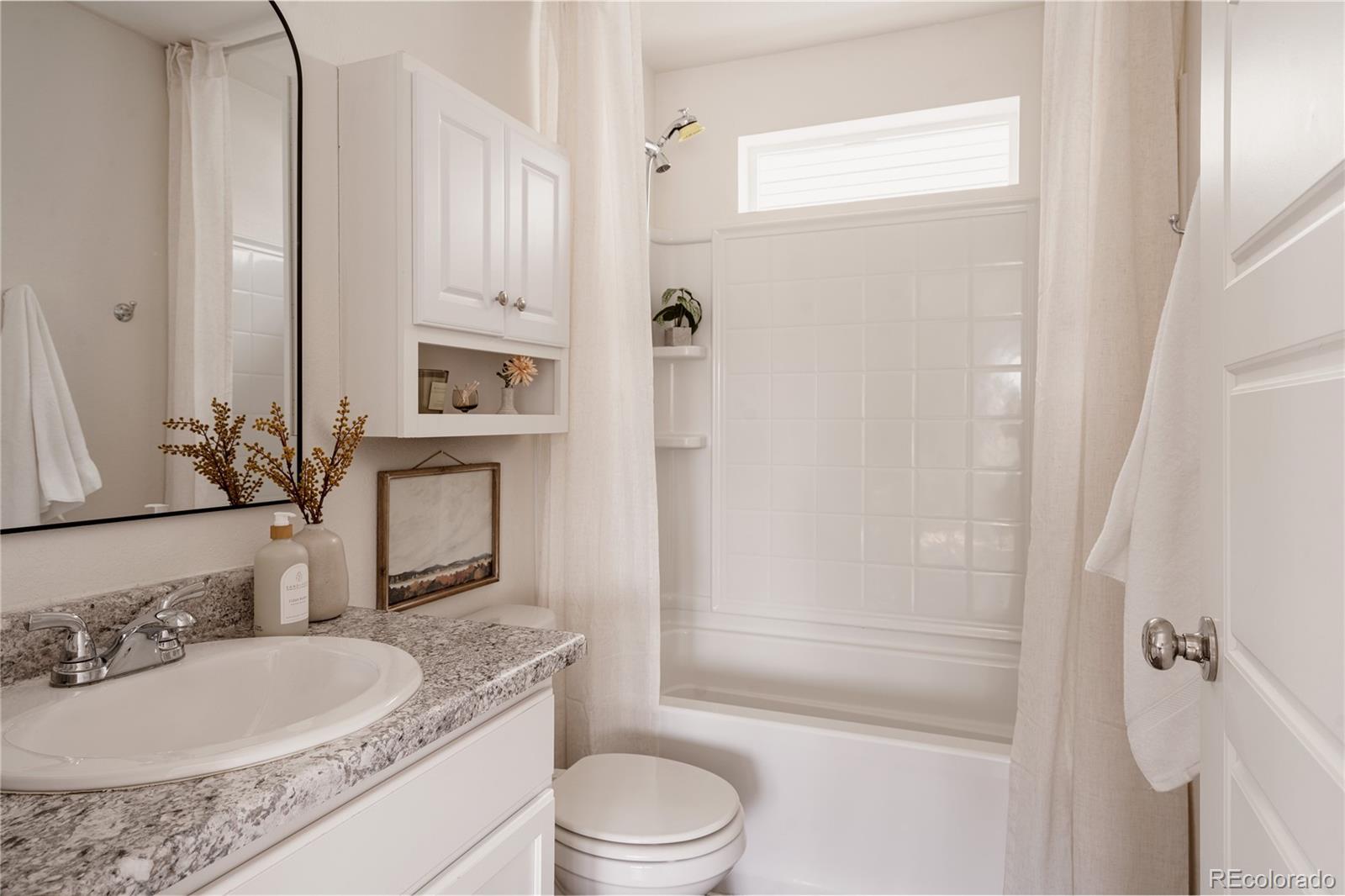 MLS Image #26 for 18670 e 53rd drive,denver, Colorado
