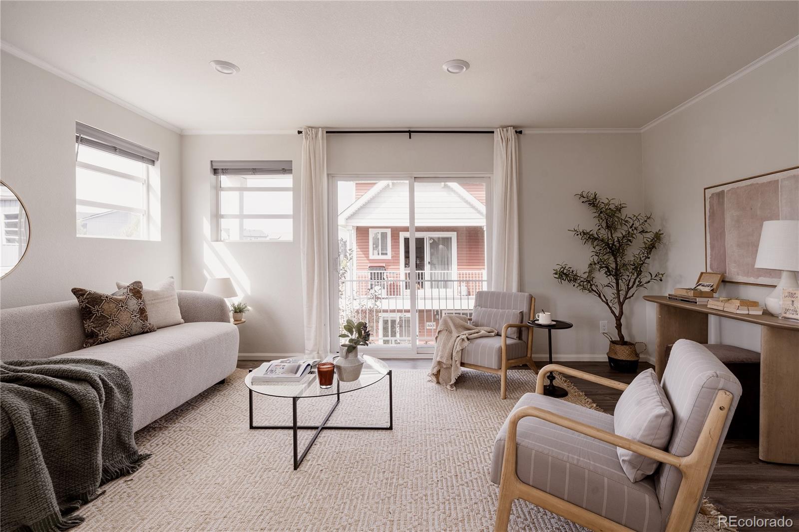 MLS Image #6 for 18670 e 53rd drive,denver, Colorado