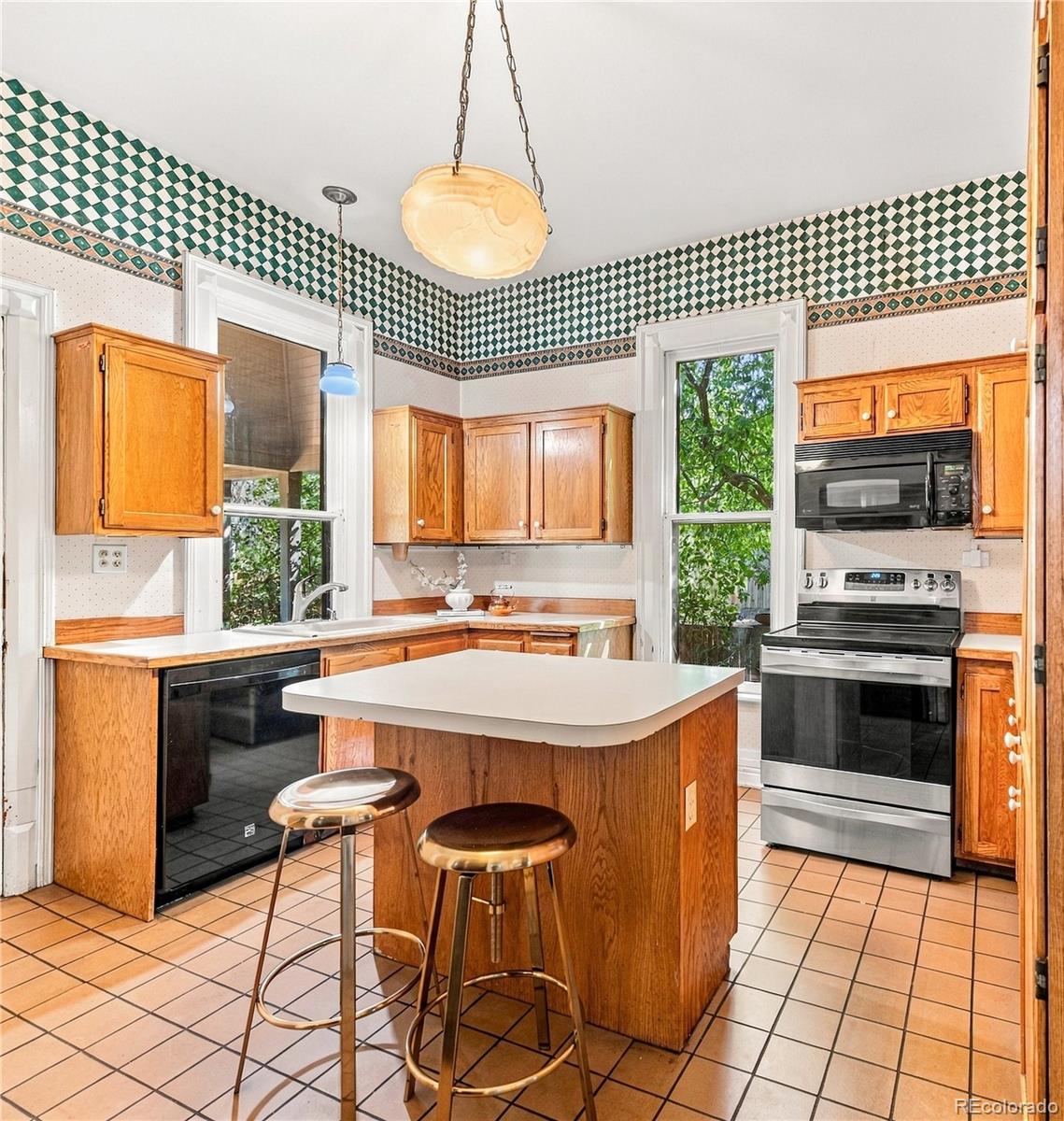 MLS Image #14 for 590 s sherman street,denver, Colorado