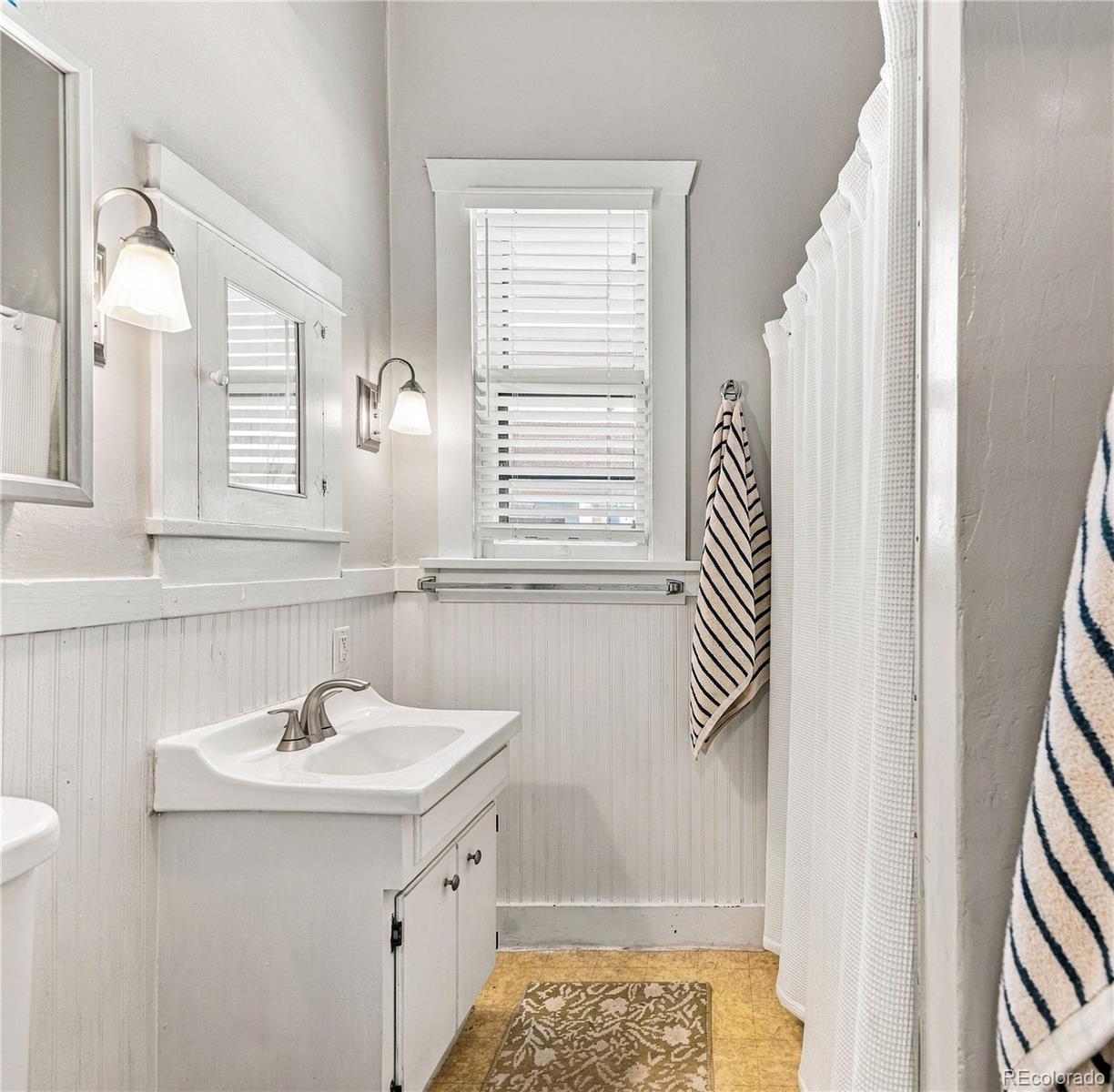 MLS Image #35 for 590 s sherman street,denver, Colorado