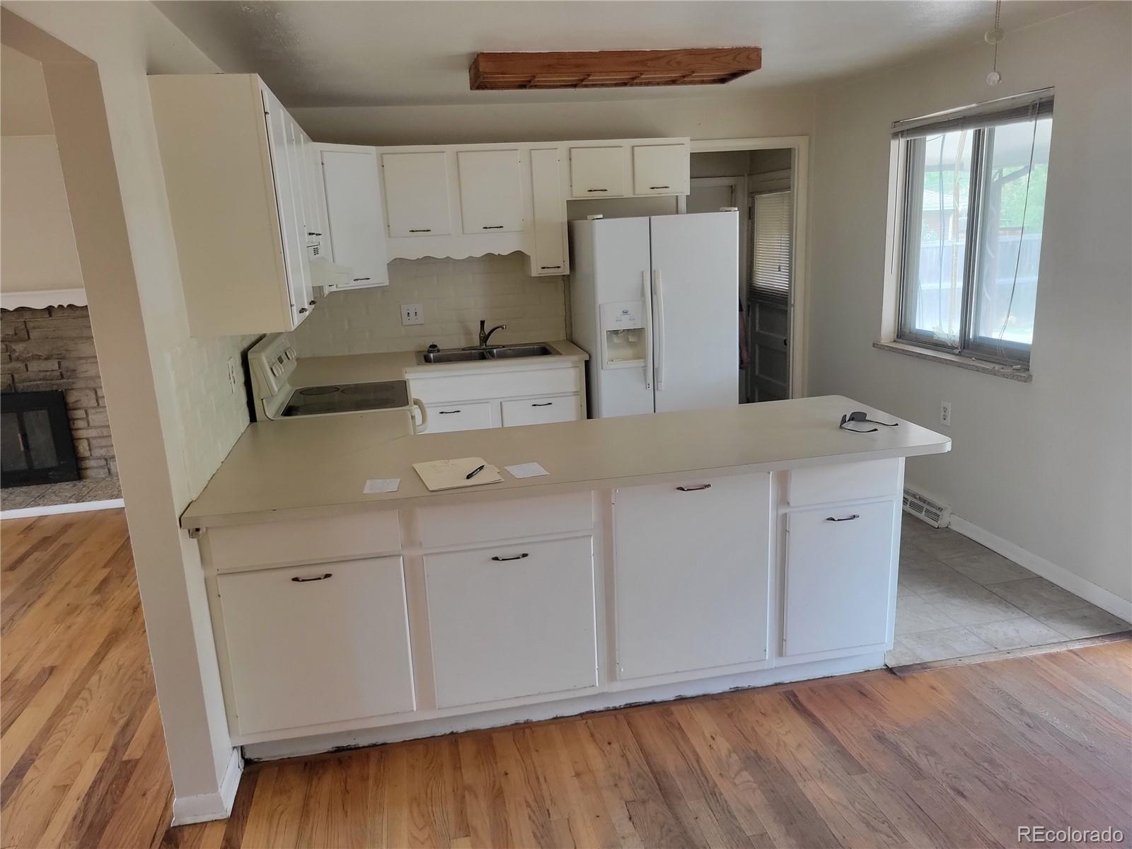 MLS Image #2 for 8159 n benton way,arvada, Colorado