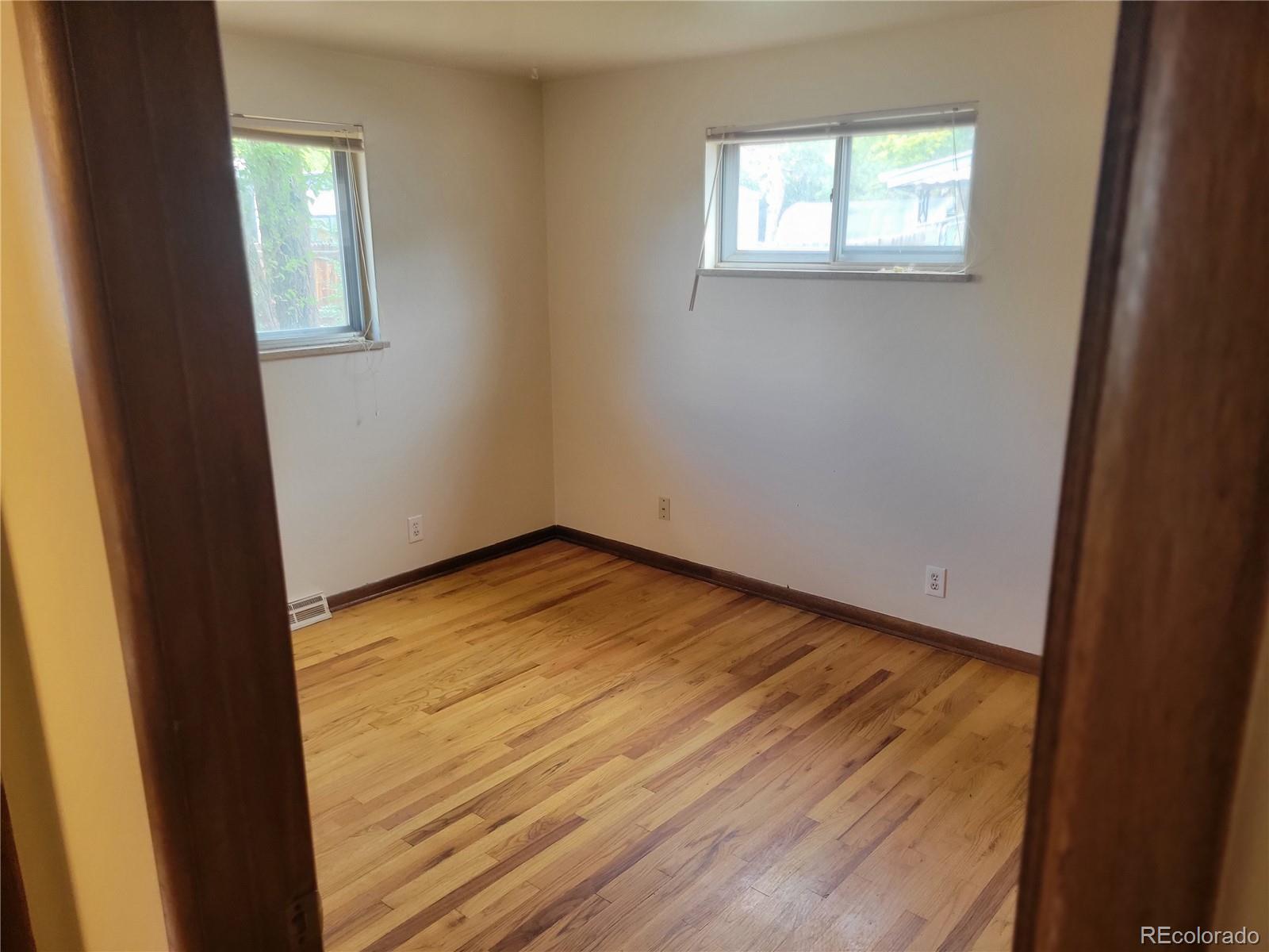 MLS Image #4 for 8159 n benton way,arvada, Colorado