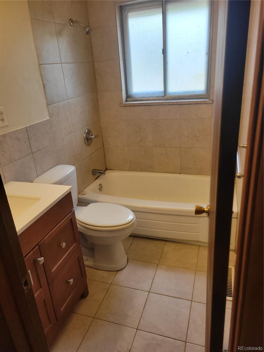 MLS Image #6 for 8159 n benton way,arvada, Colorado